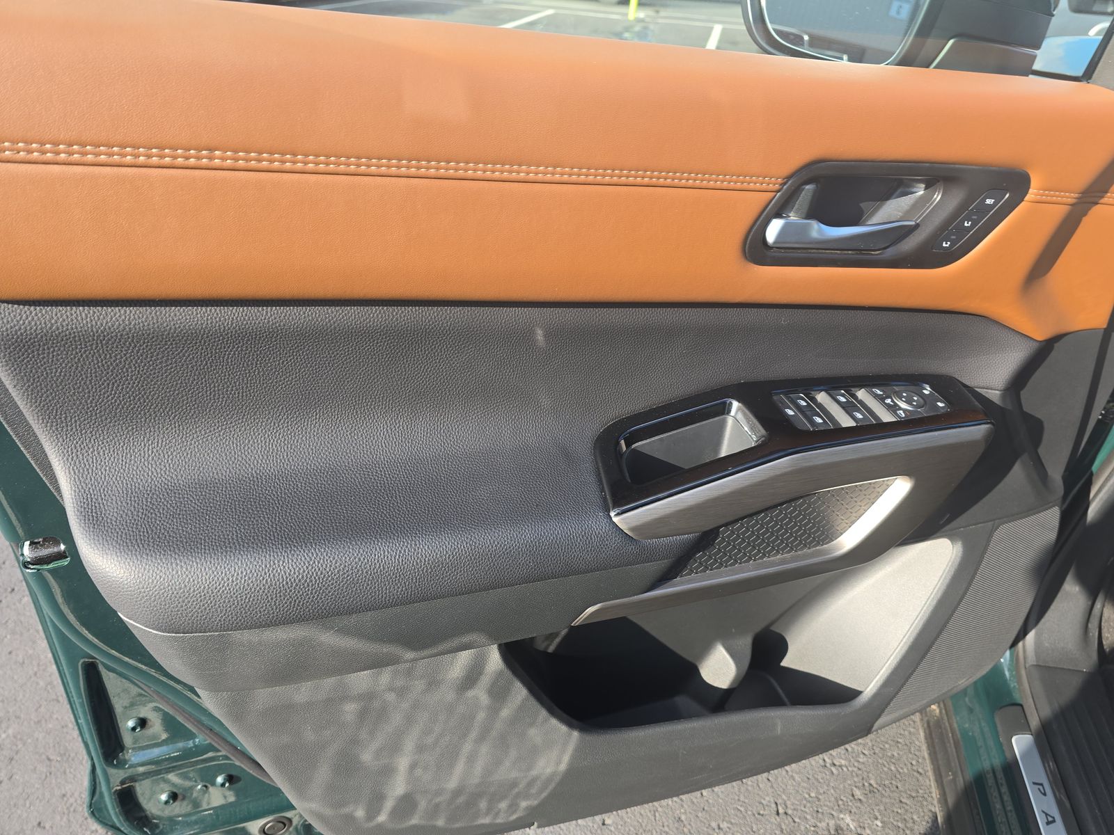 2024 Nissan Pathfinder Platinum FWD