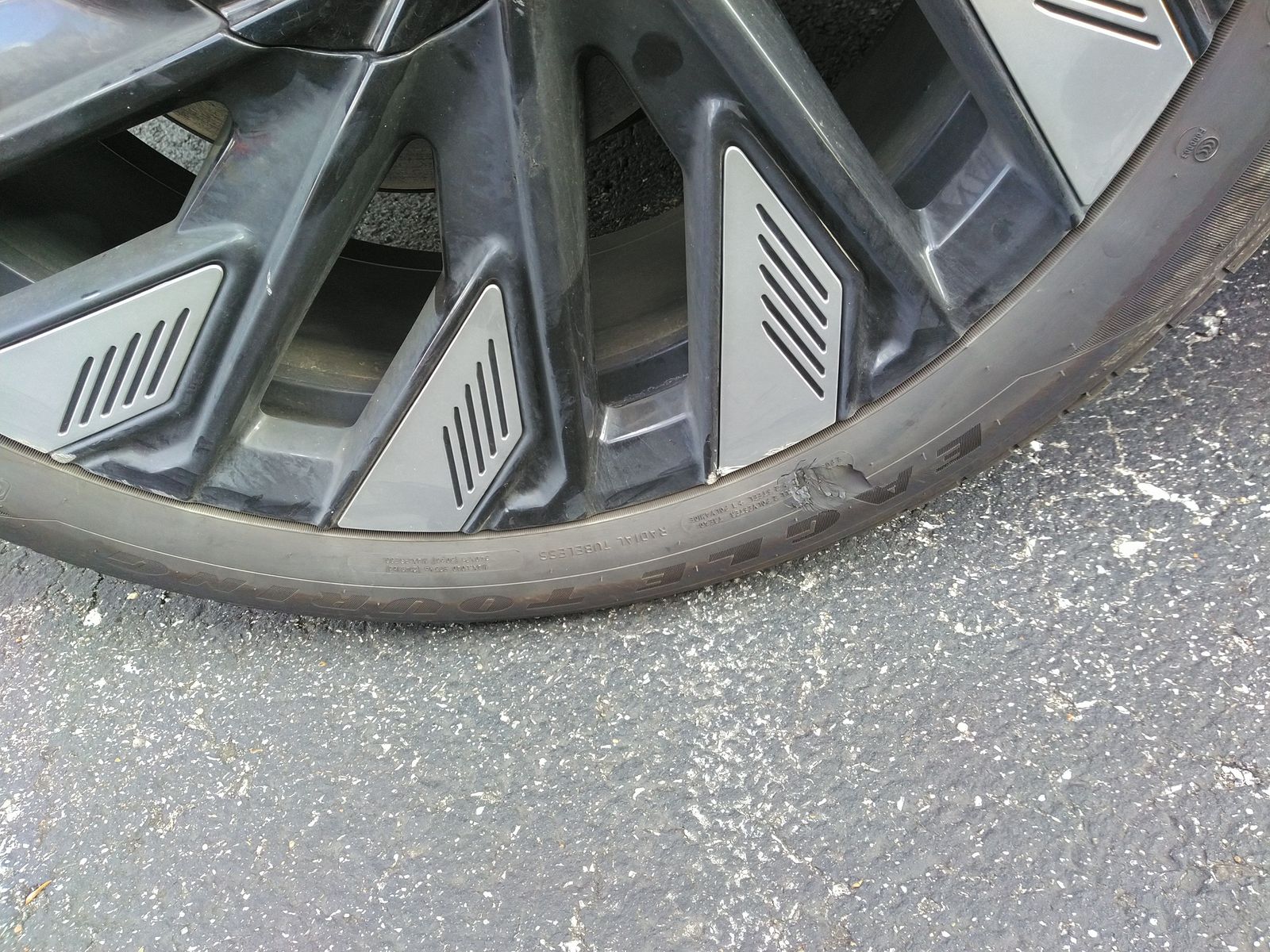 2025 Lincoln Nautilus Reserve AWD