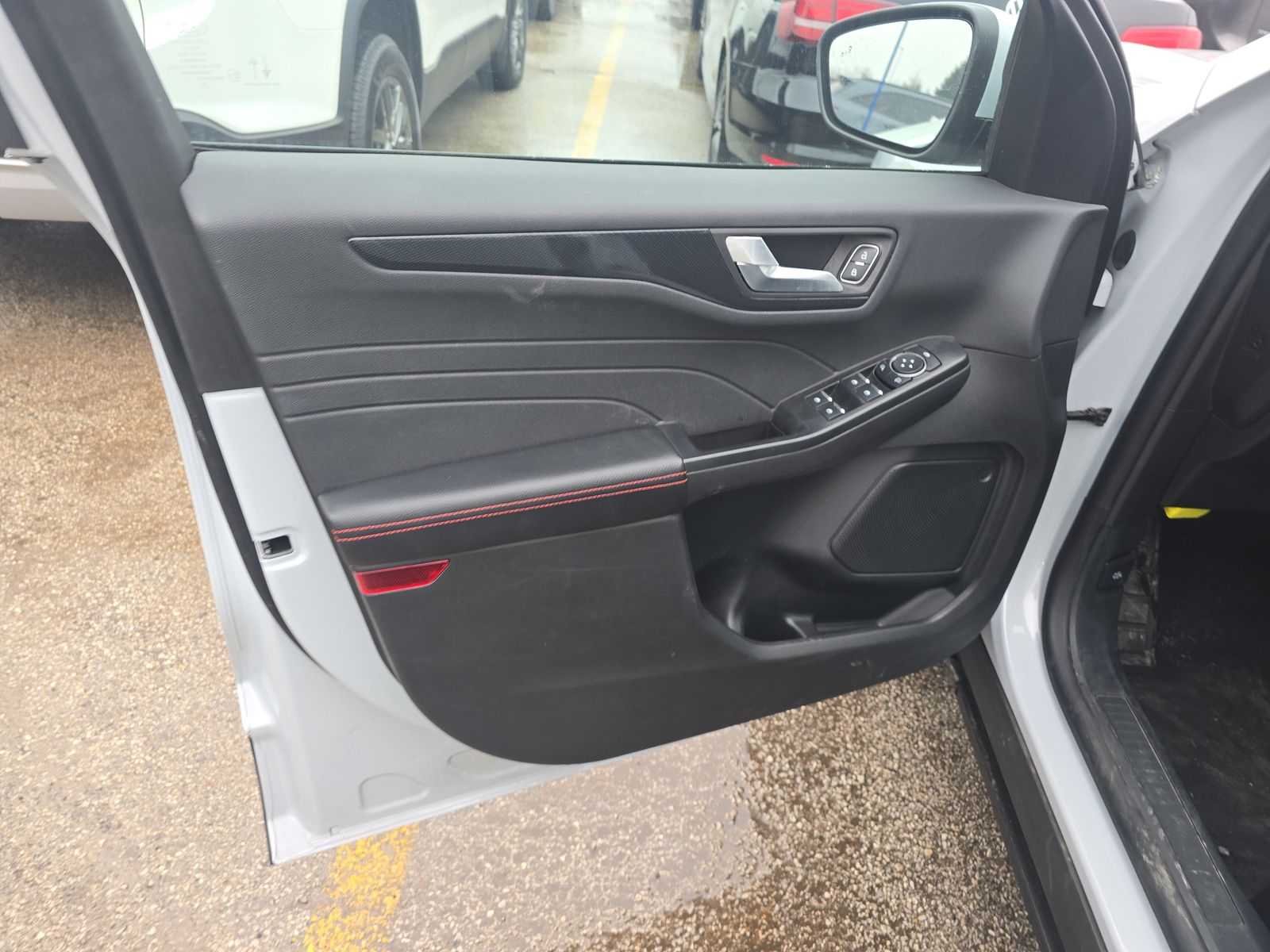 2025 Ford Escape ST-Line Select AWD