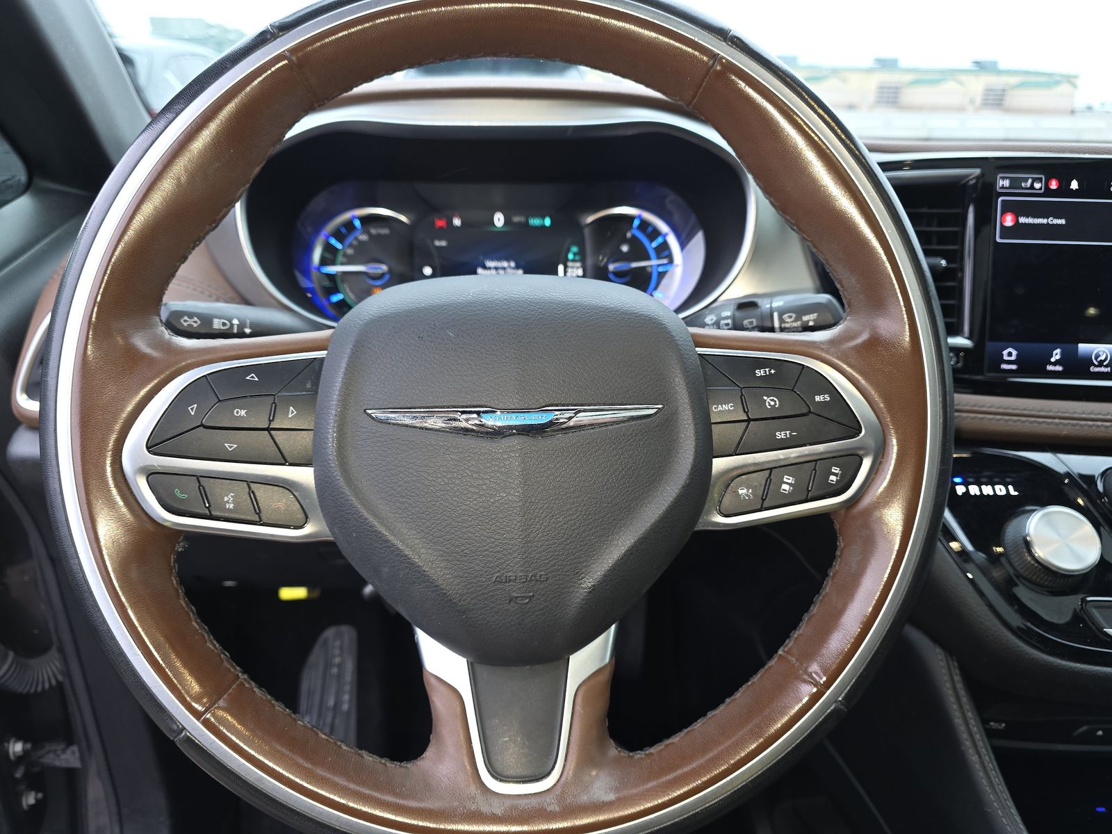 2021 Chrysler Pacifica Hybrid Limited FWD