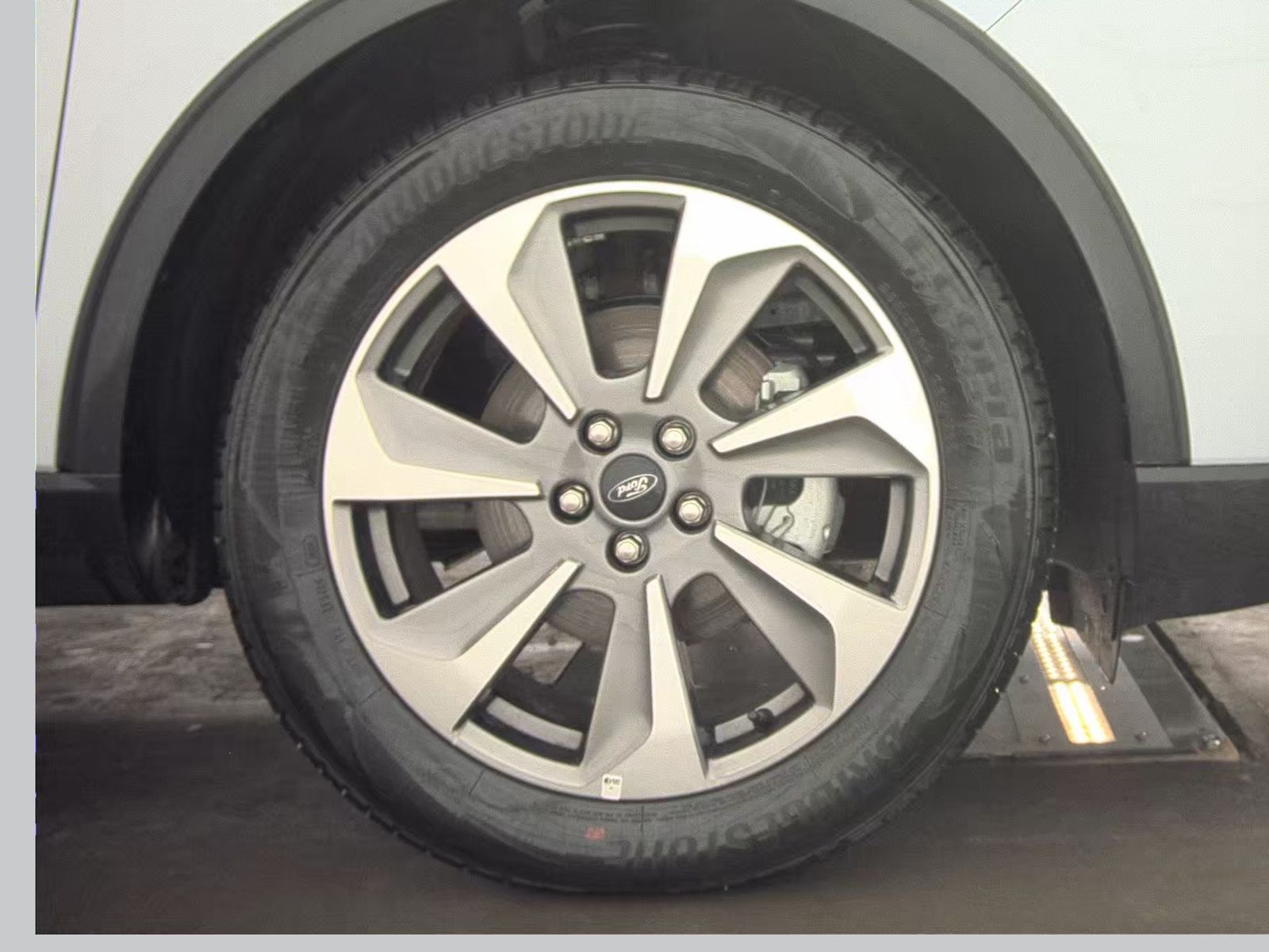 2025 Ford Escape Hybrid Platinum FWD