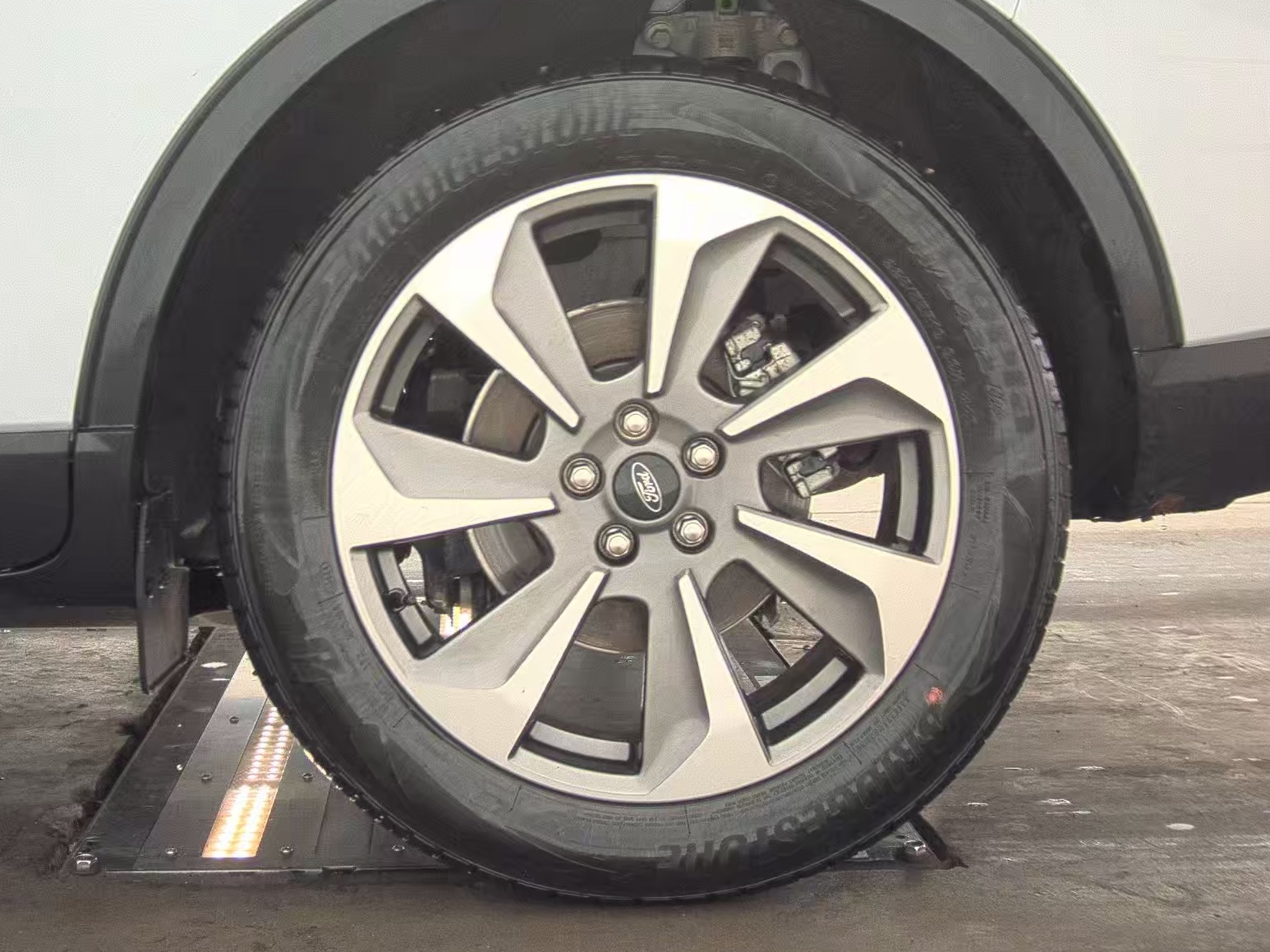 2025 Ford Escape Hybrid Platinum FWD