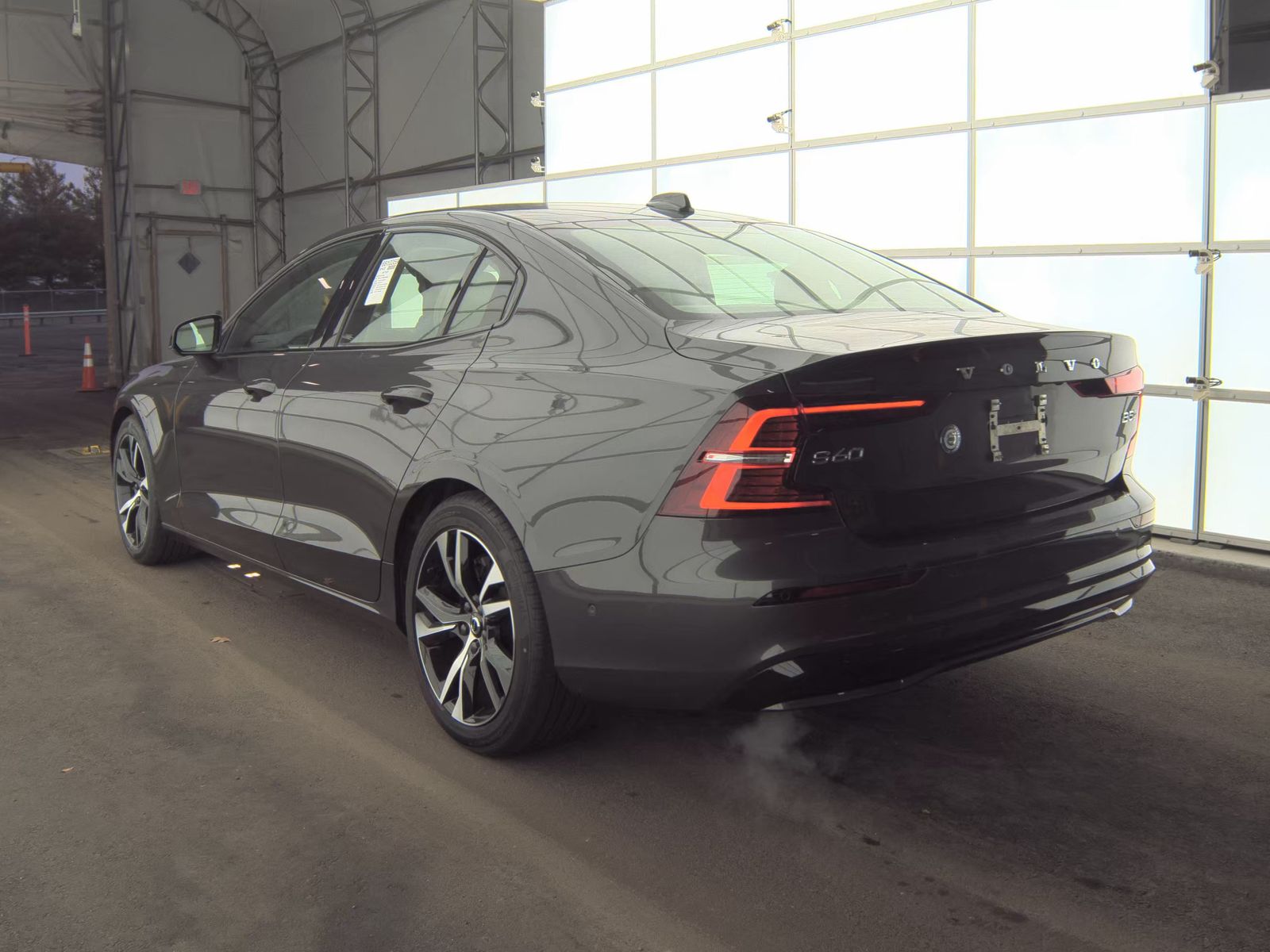 2023 Volvo S60 B5 Plus AWD