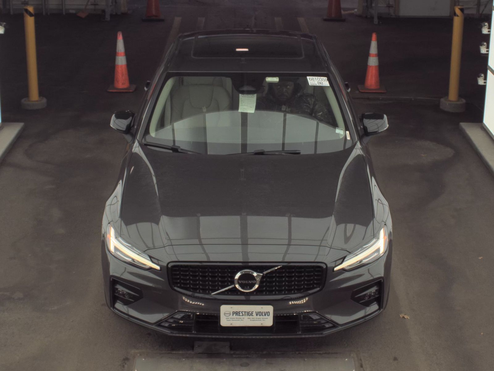 2023 Volvo S60 B5 Plus AWD