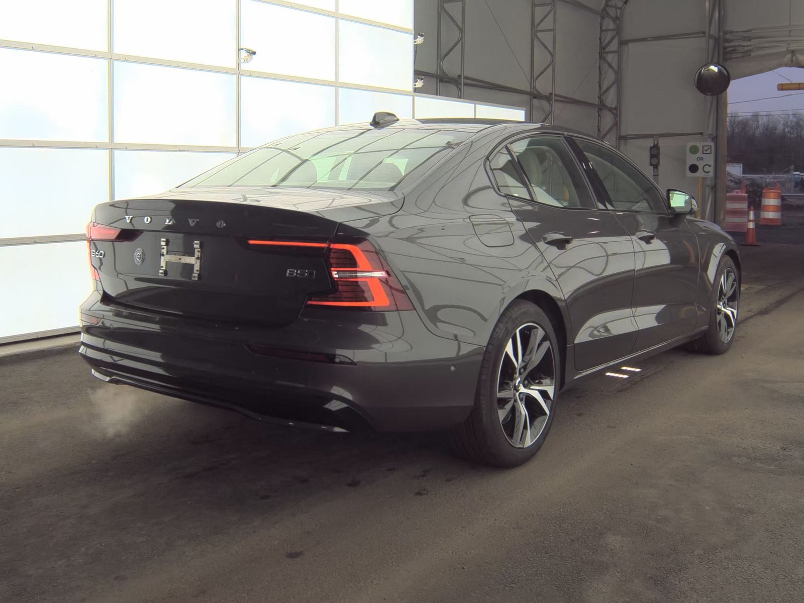 2023 Volvo S60 B5 Plus AWD