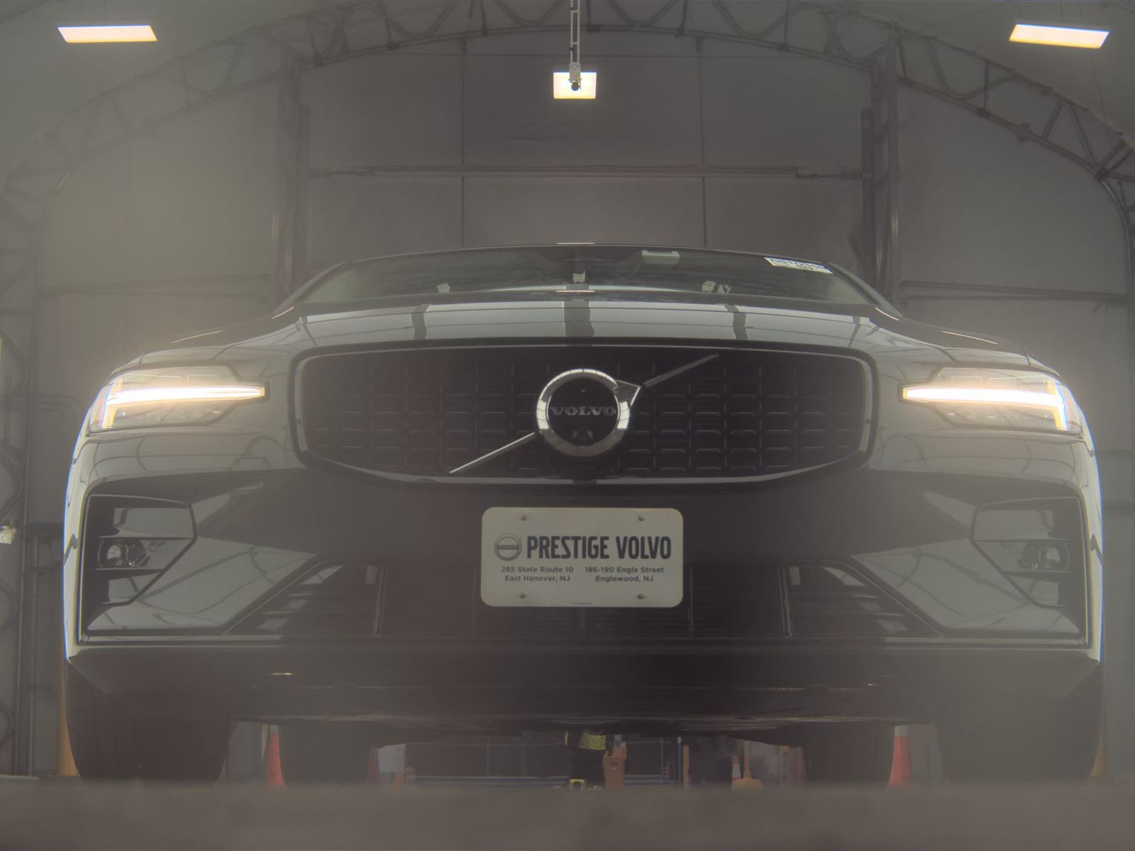 2023 Volvo S60 B5 Plus AWD