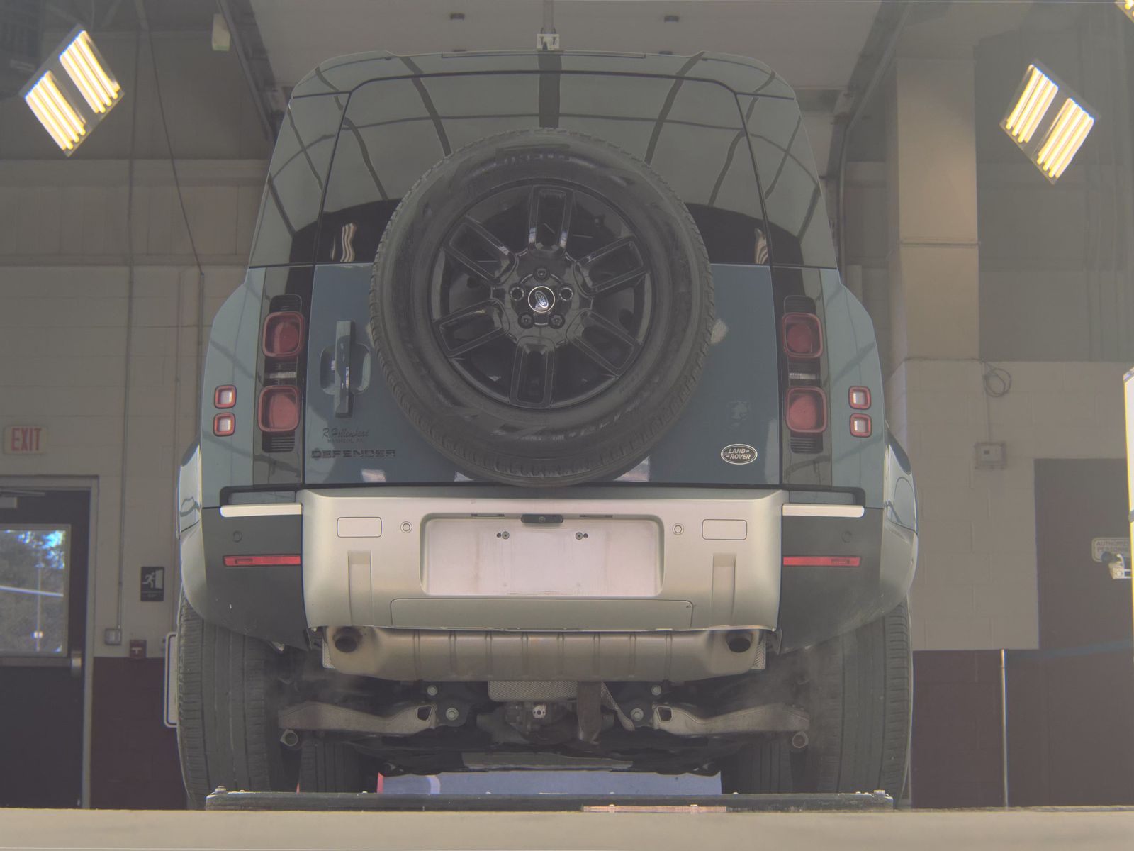 2023 Land Rover Defender 110 30th Anniversary Edition AWD