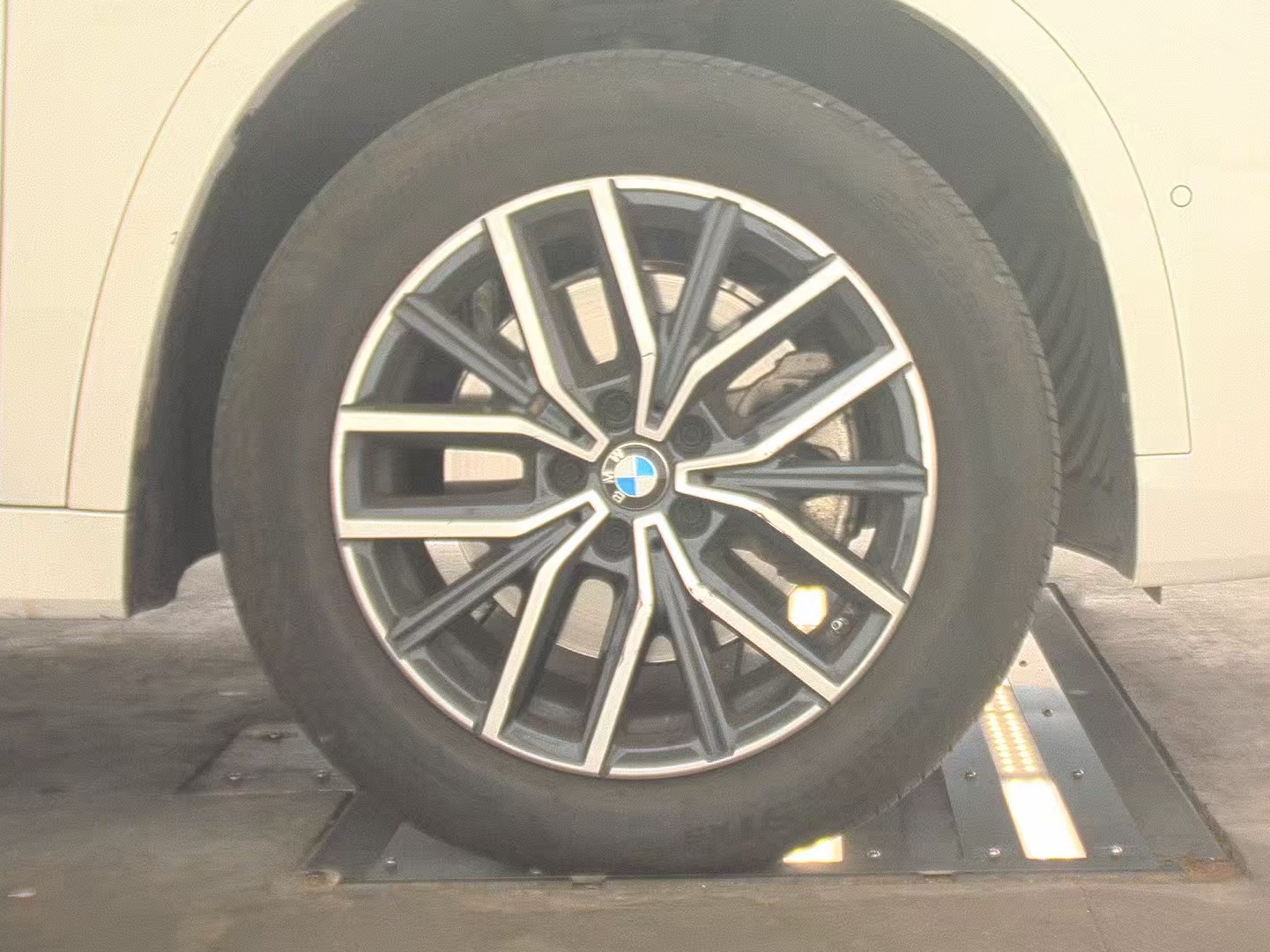 2025 BMW X1 xDrive28i AWD