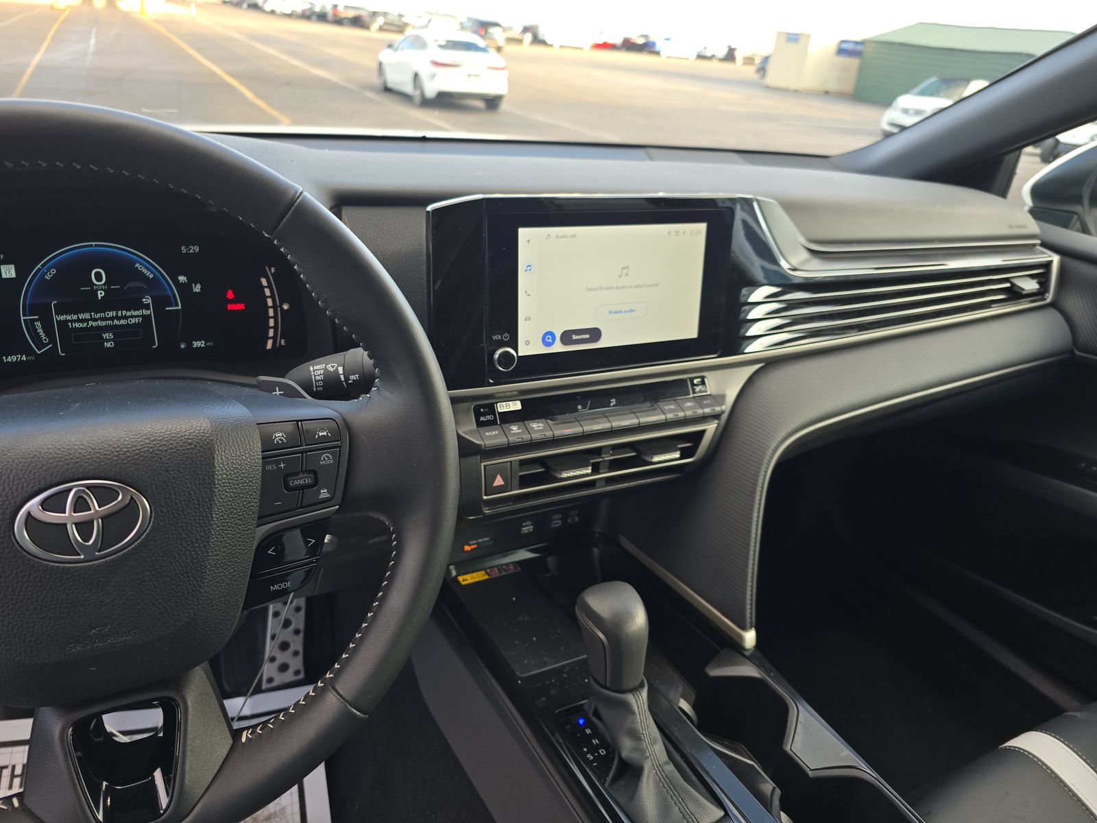 2025 Toyota Camry SE FWD