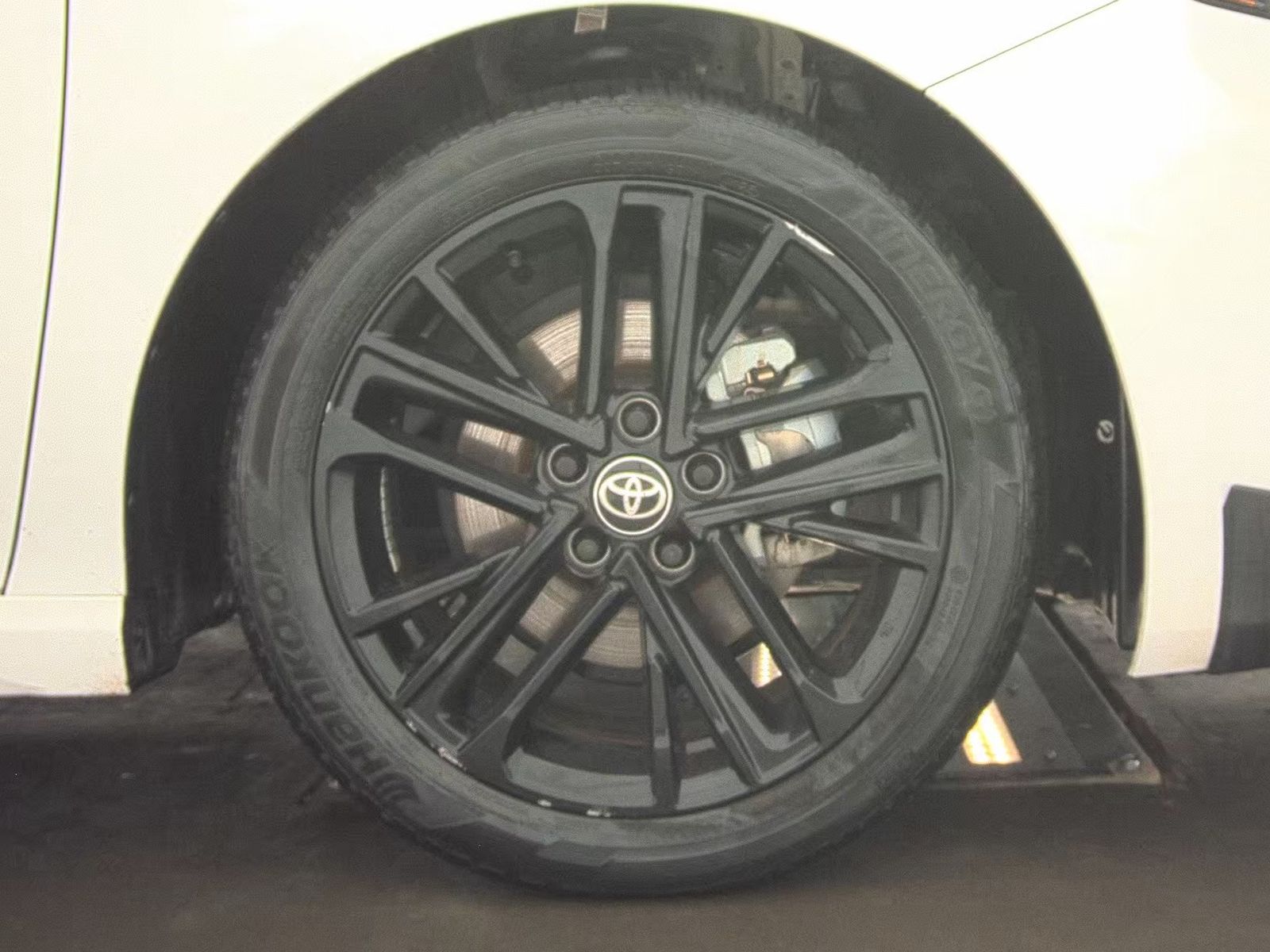 2025 Toyota Camry SE FWD