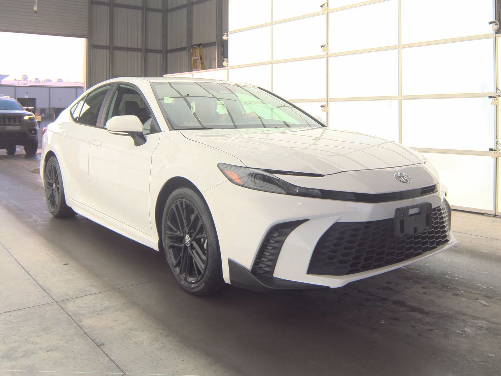 2025 Toyota Camry SE FWD