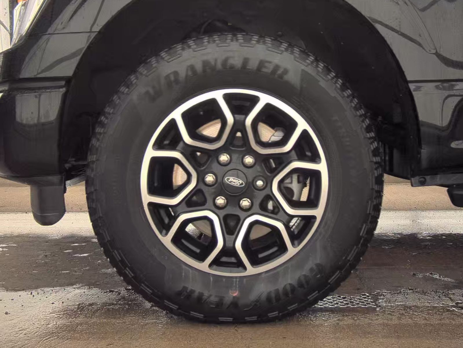 2023 Ford F-150 XLT AWD