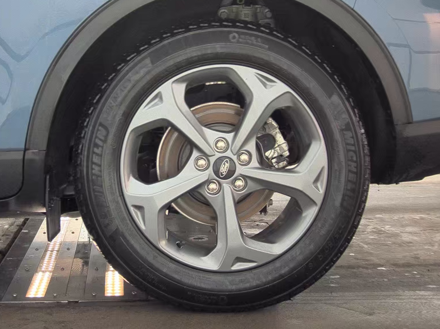 2025 Ford Escape Hybrid ST-Line FWD