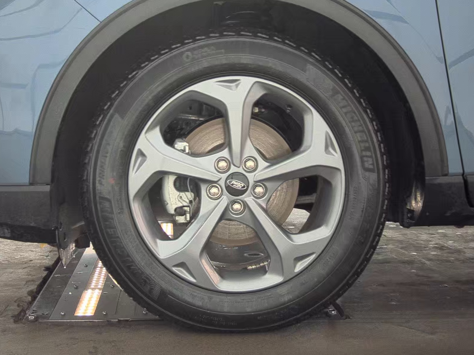 2025 Ford Escape Hybrid ST-Line FWD