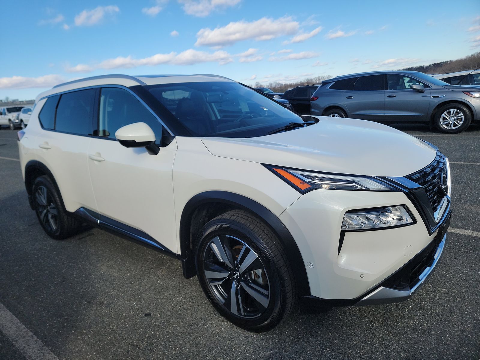 2023 Nissan Rogue Platinum AWD