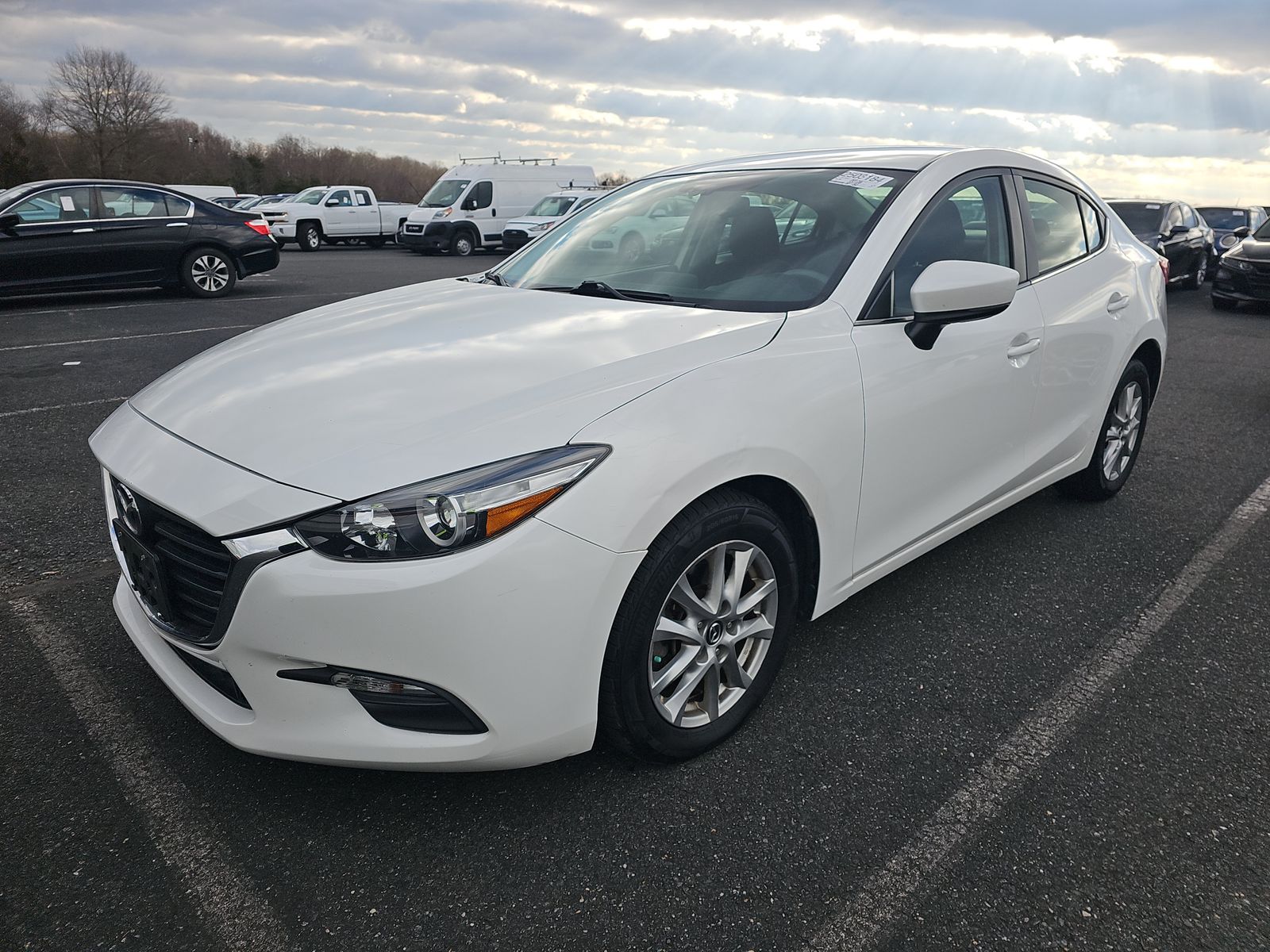 2017 MAZDA MAZDA3 Sport FWD