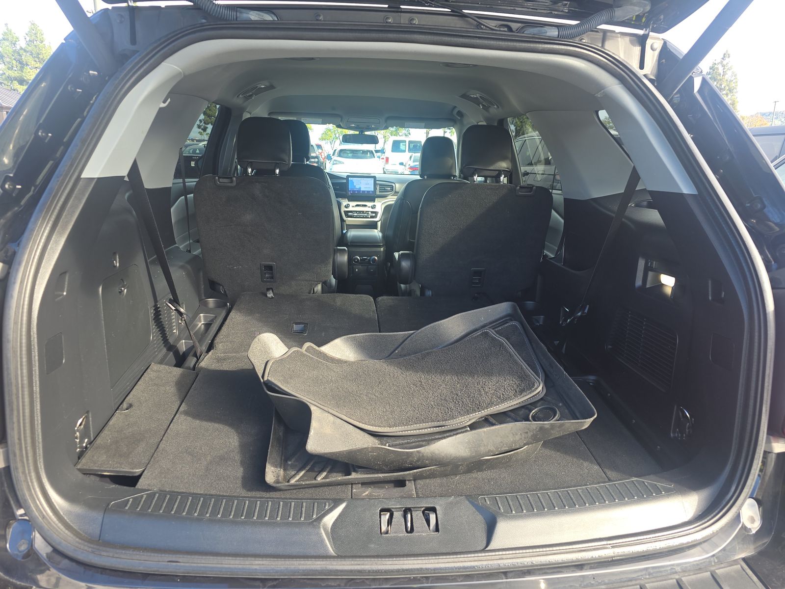 2023 Ford Explorer XLT FWD