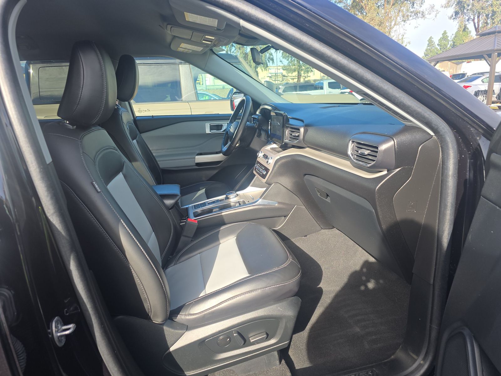 2023 Ford Explorer XLT FWD