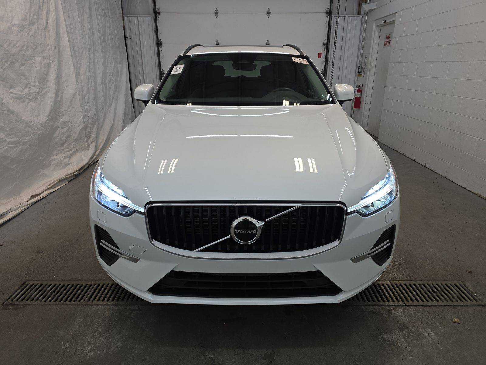 2022 Volvo XC60 B5 Momentum AWD