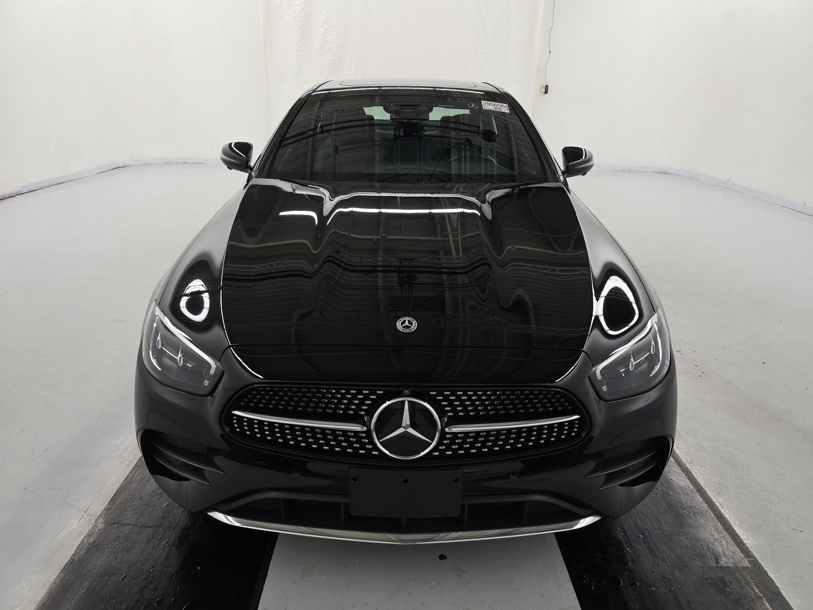 MERCEDES-BENZ E-CLASS - 3