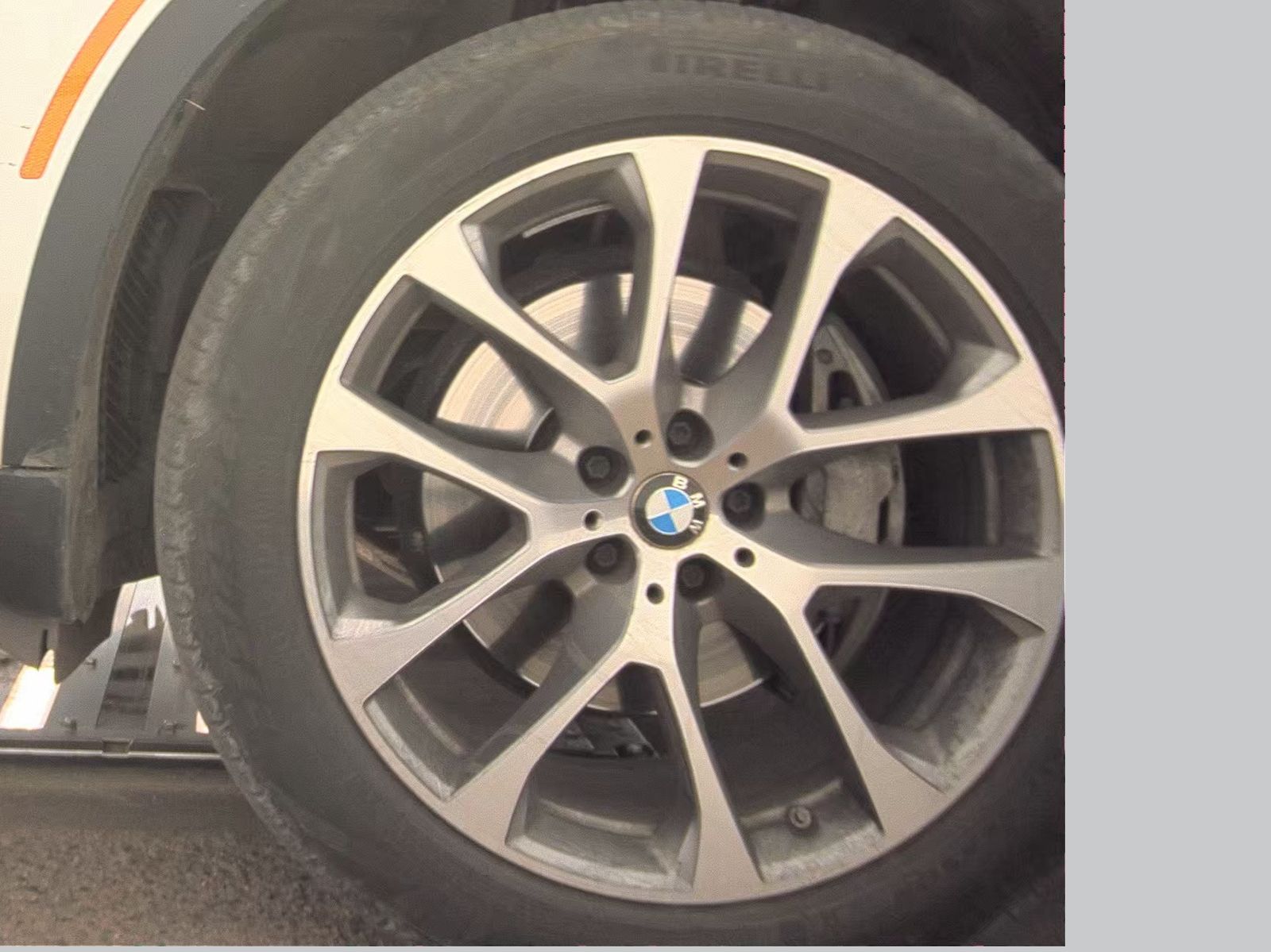 2025 BMW X5 xDrive40i AWD