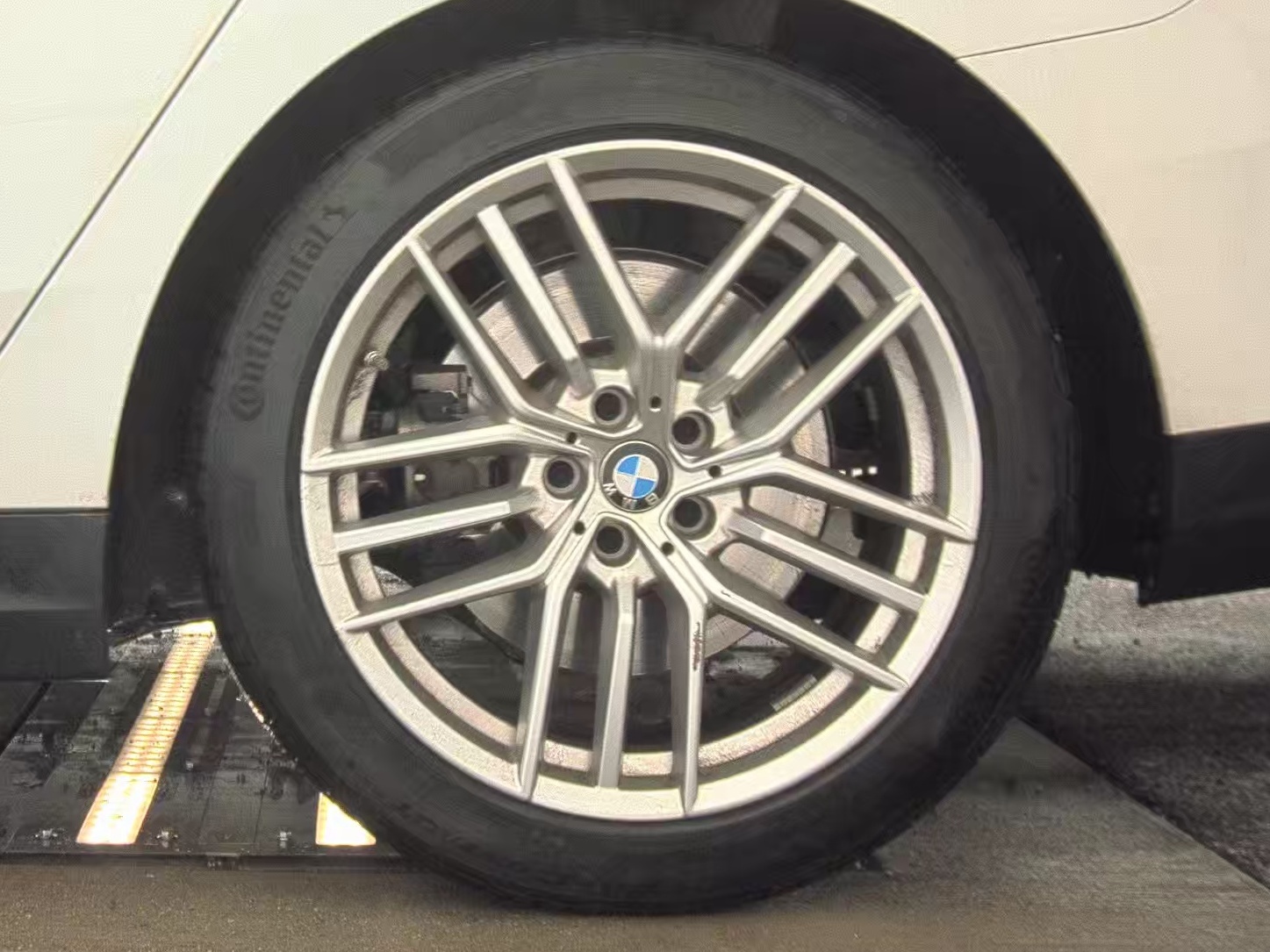 2025 BMW 5 Series 540i xDrive AWD