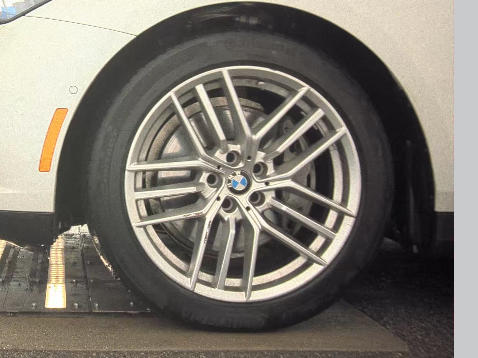 2025 BMW 5 Series 540i xDrive AWD