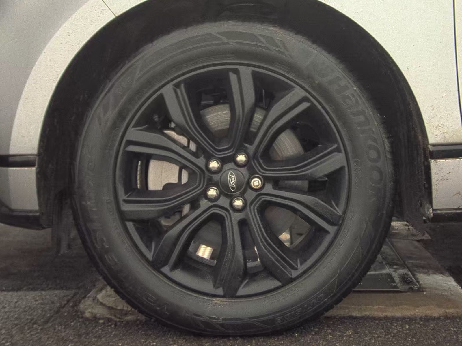 2023 Ford Edge SE AWD