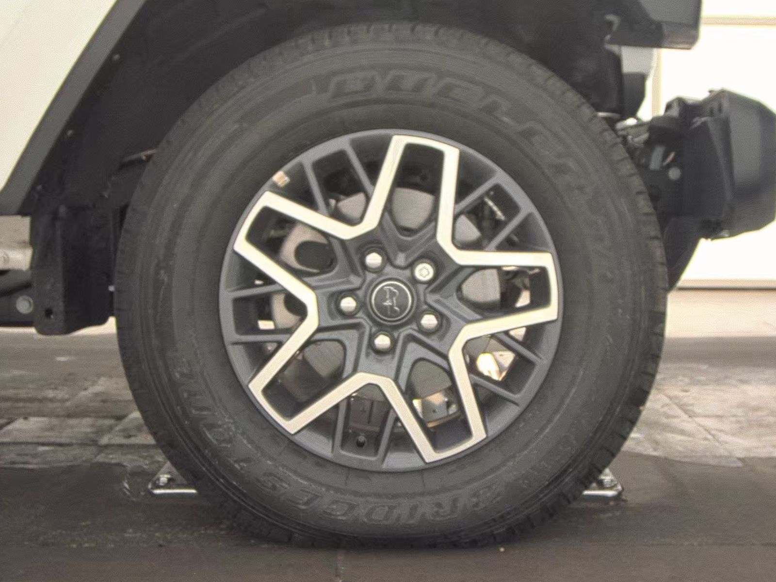 2024 Jeep Wrangler Sahara AWD