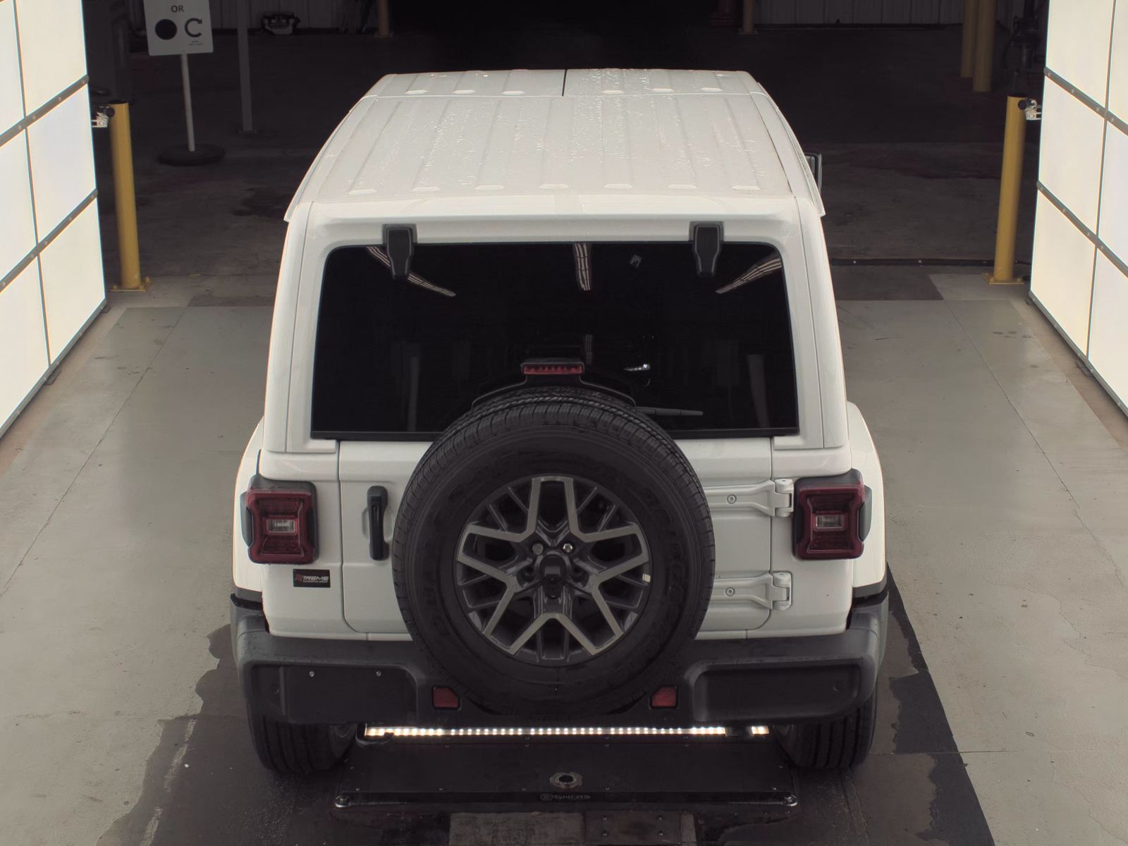 2024 Jeep Wrangler Sahara AWD