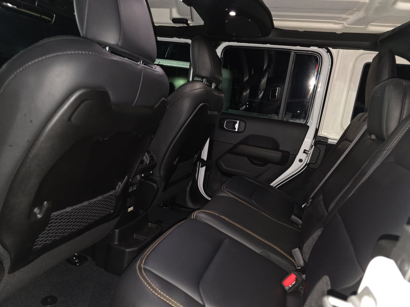 2024 Jeep Wrangler Sahara AWD