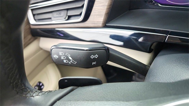 2025 Volkswagen Atlas 2.0T SEL Premium R-Line AWD