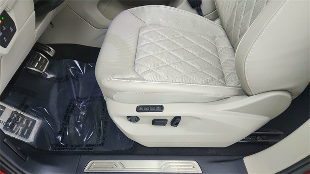 2025 Volkswagen Atlas 2.0T SEL Premium R-Line AWD