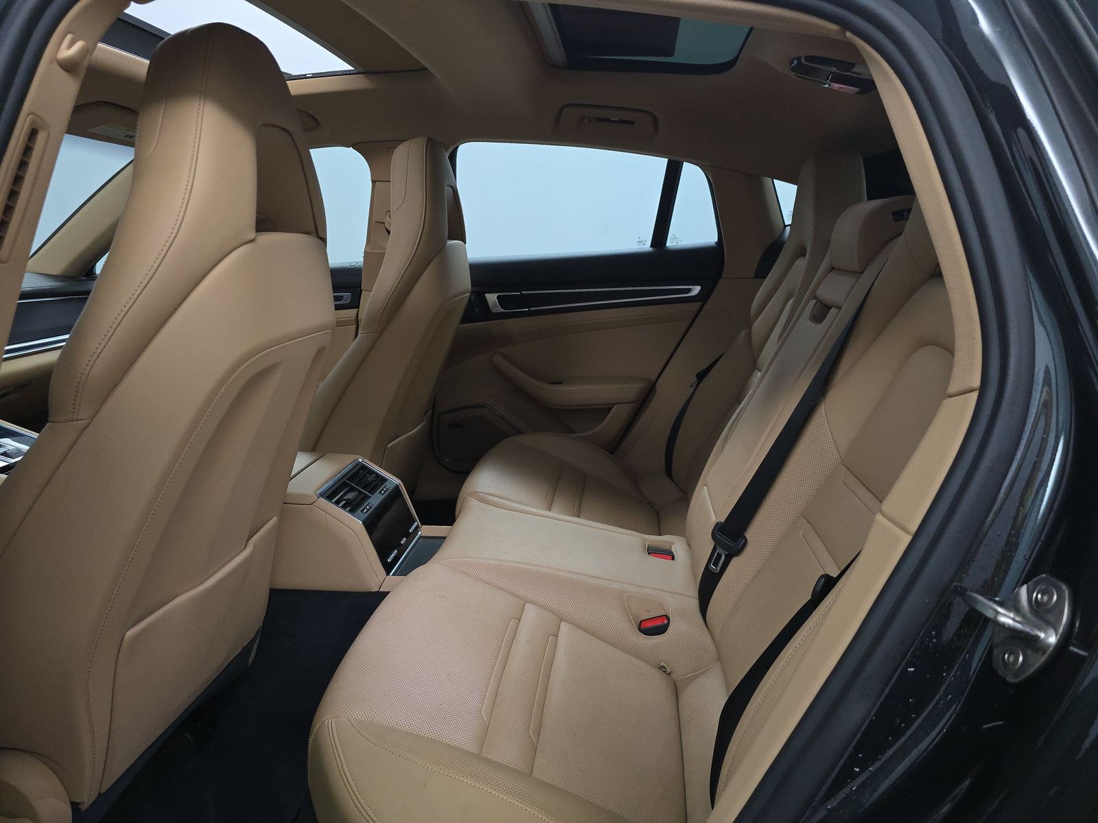 2022 Porsche Panamera Platinum Edition RWD