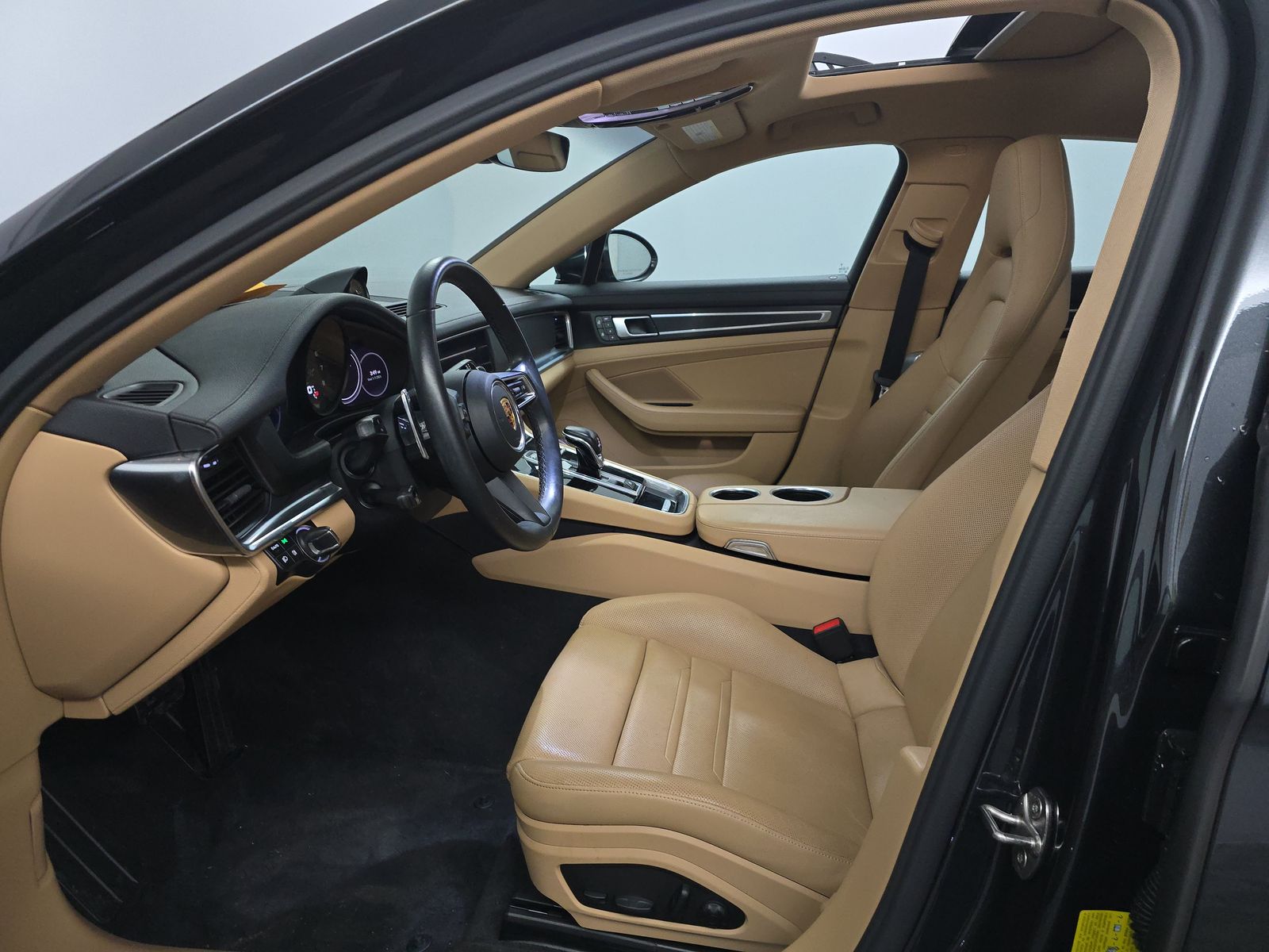 2022 Porsche Panamera Platinum Edition RWD