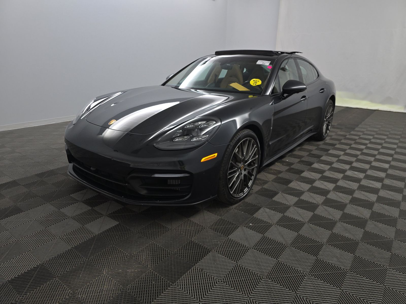 2022 Porsche Panamera Platinum Edition RWD