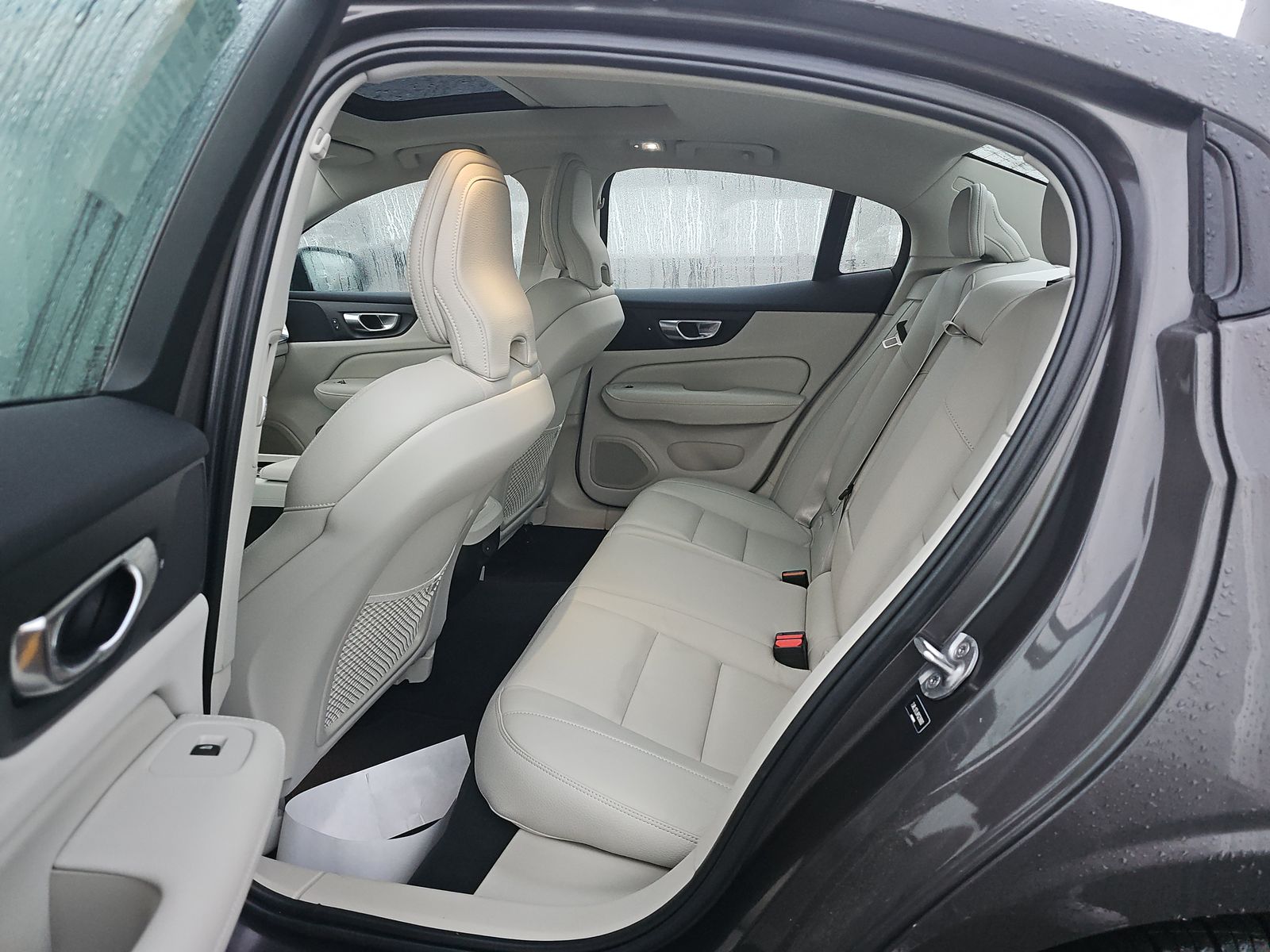 2023 Volvo S60 B5 Plus AWD