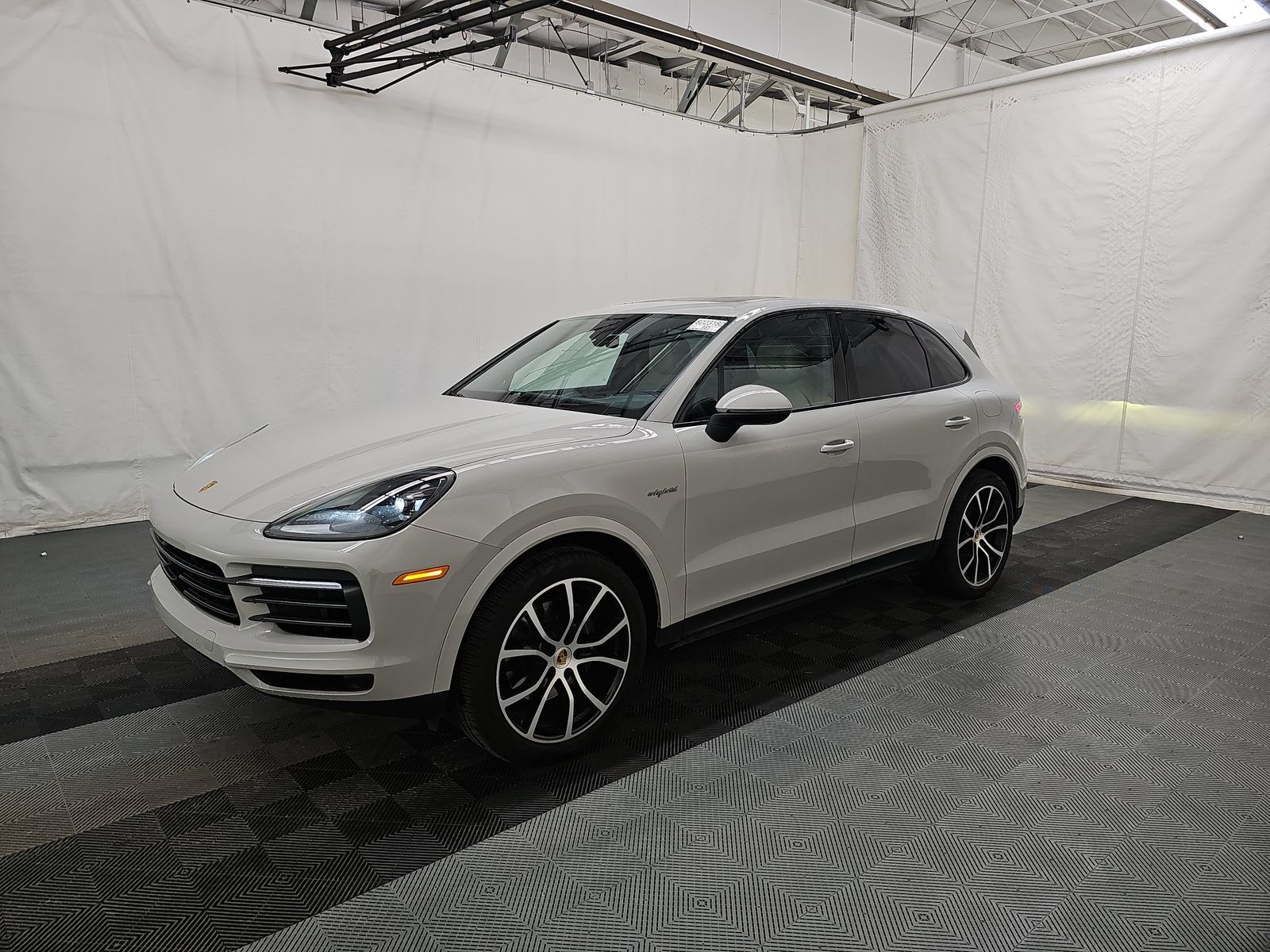2023 Porsche Cayenne E-Hybrid Platinum Edition AWD