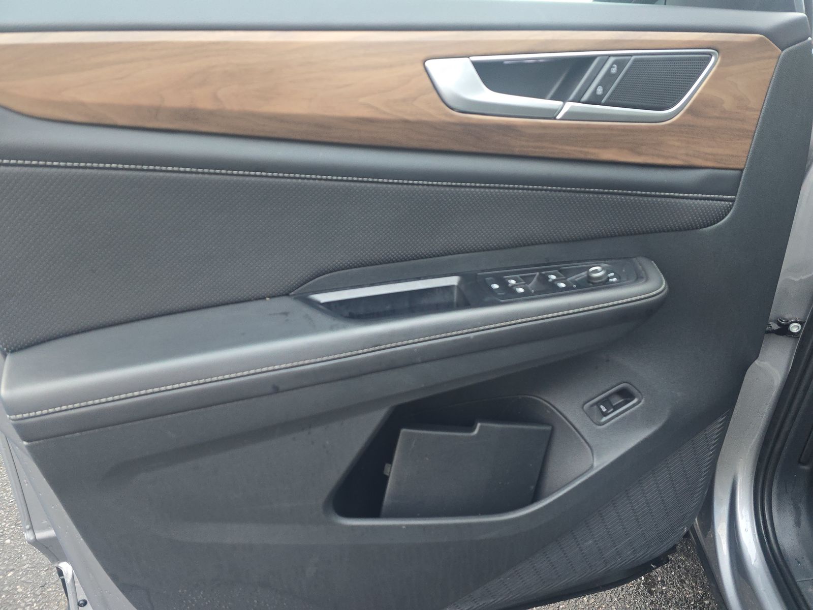 2025 Volkswagen Atlas 2.0T SE AWD