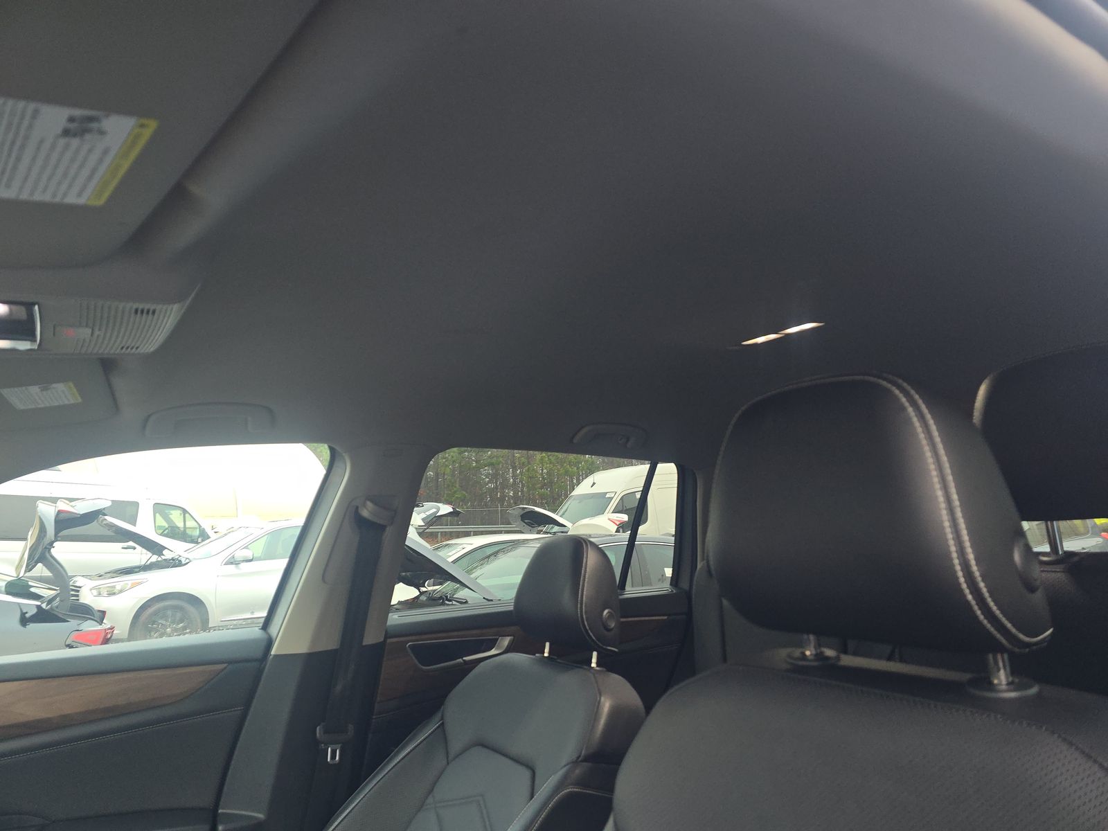 2025 Volkswagen Atlas 2.0T SE AWD