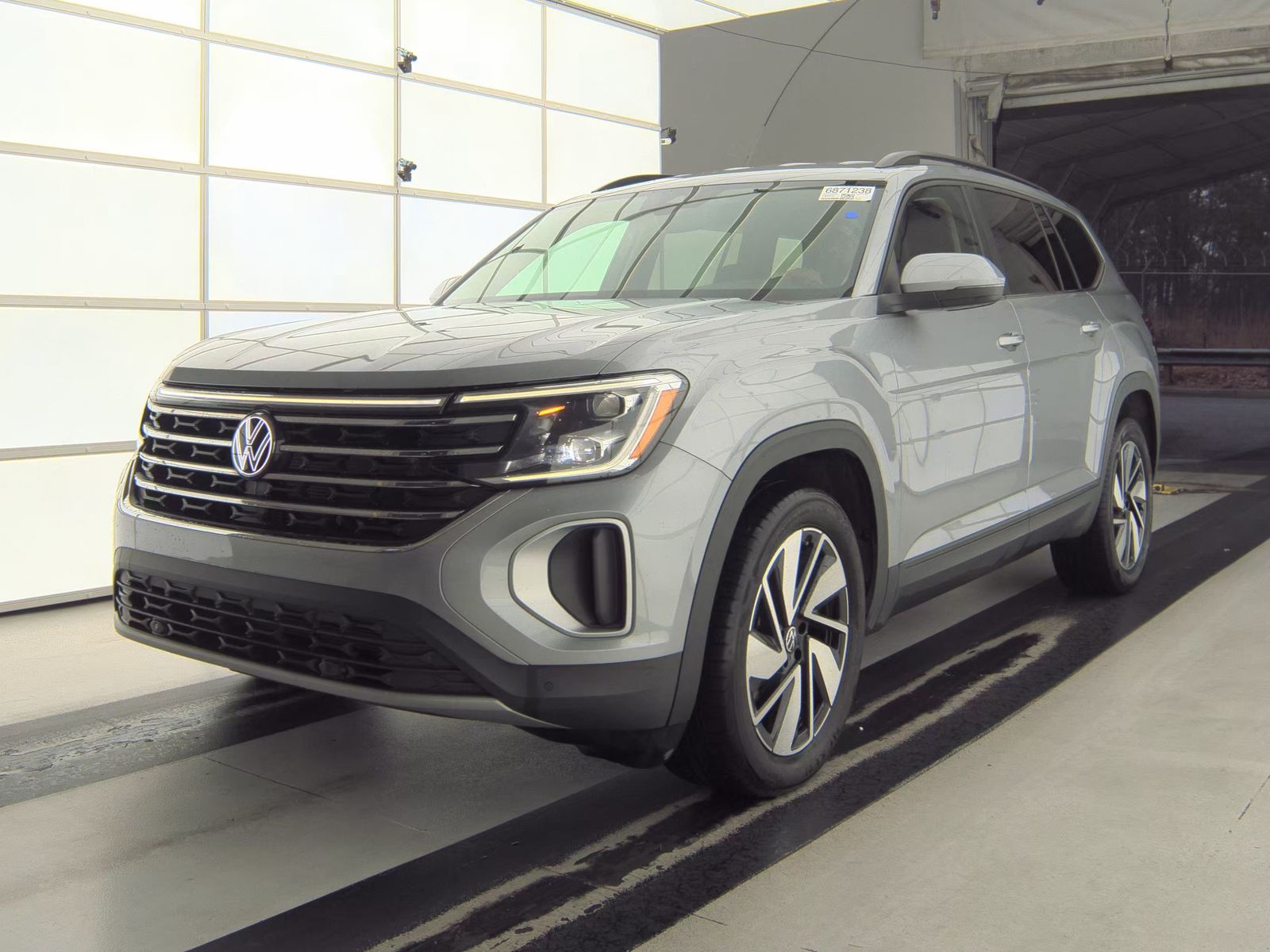 2025 Volkswagen Atlas 2.0T SE AWD