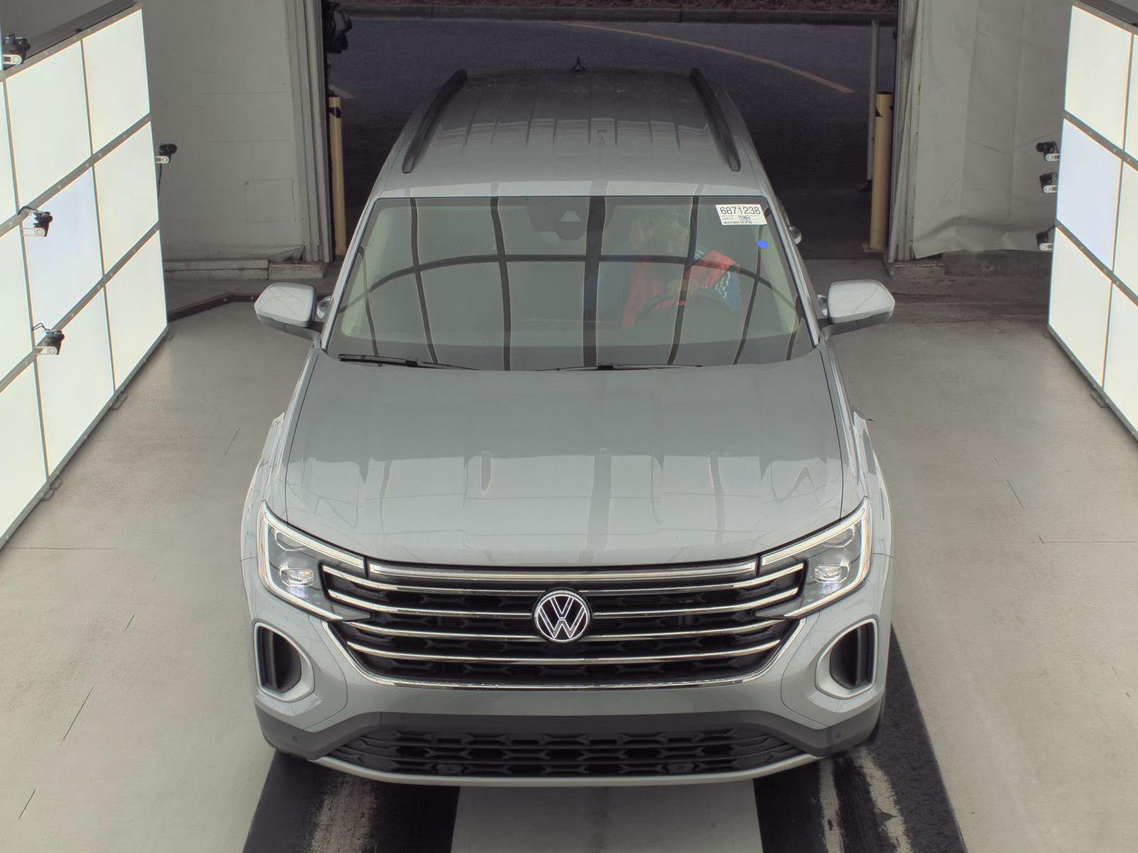 2025 Volkswagen Atlas 2.0T SE AWD