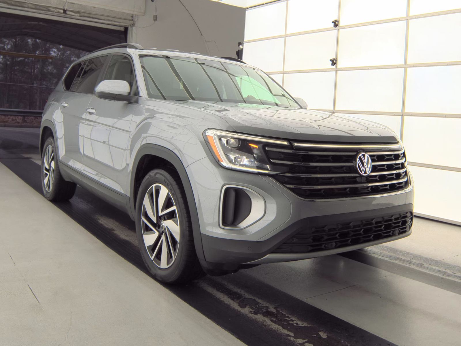 2025 Volkswagen Atlas 2.0T SE AWD