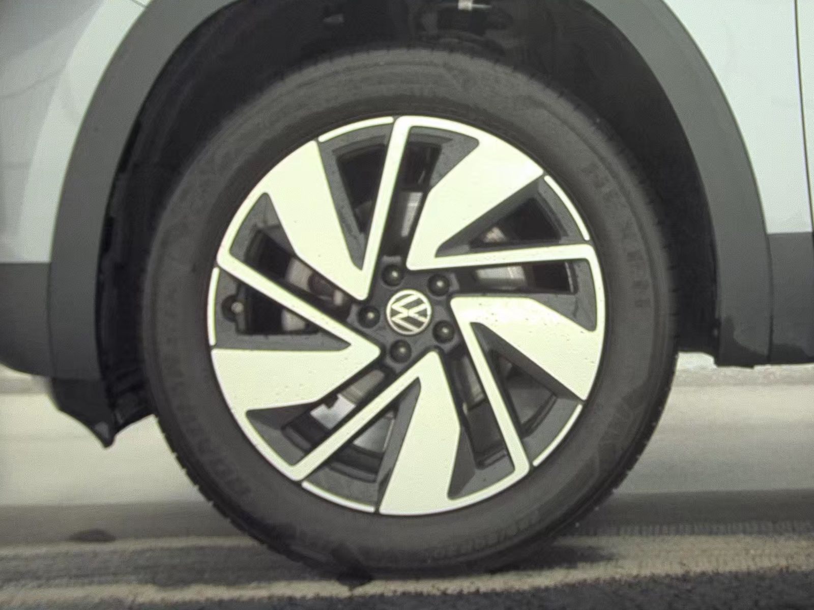 2025 Volkswagen Atlas 2.0T SE AWD