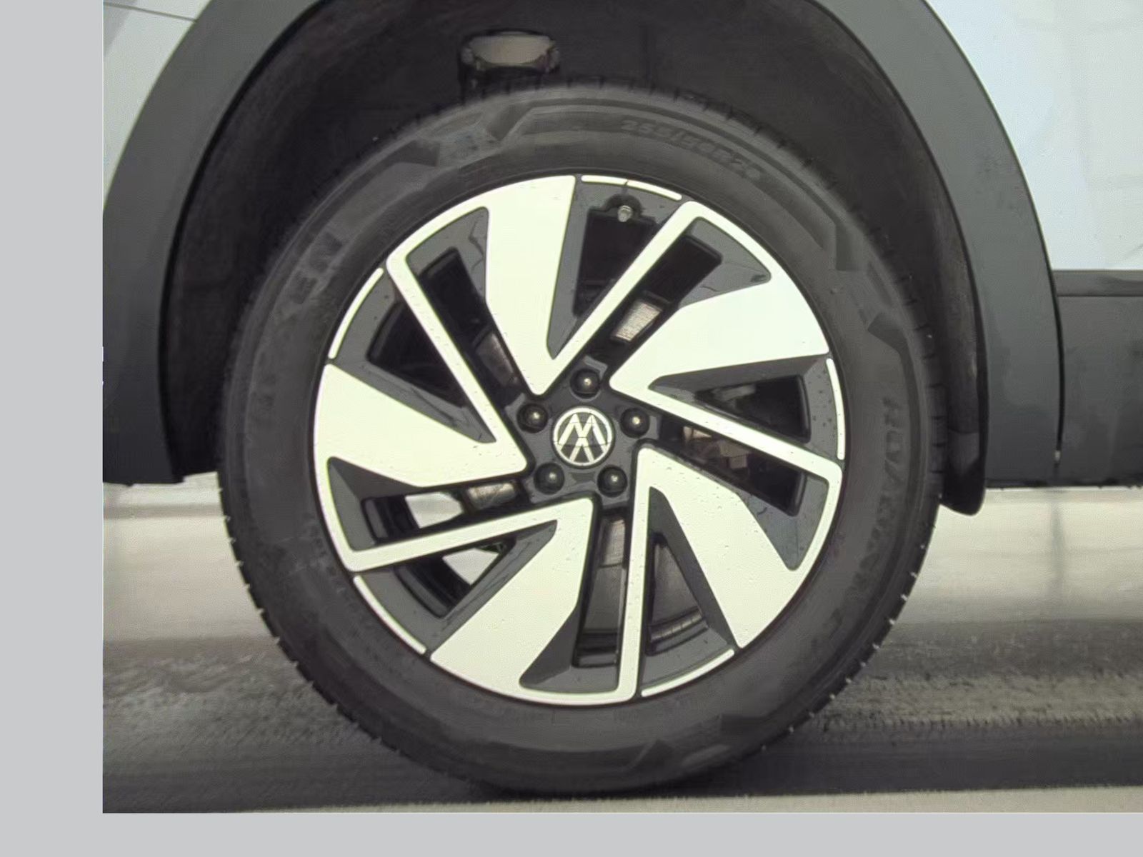 2025 Volkswagen Atlas 2.0T SE AWD