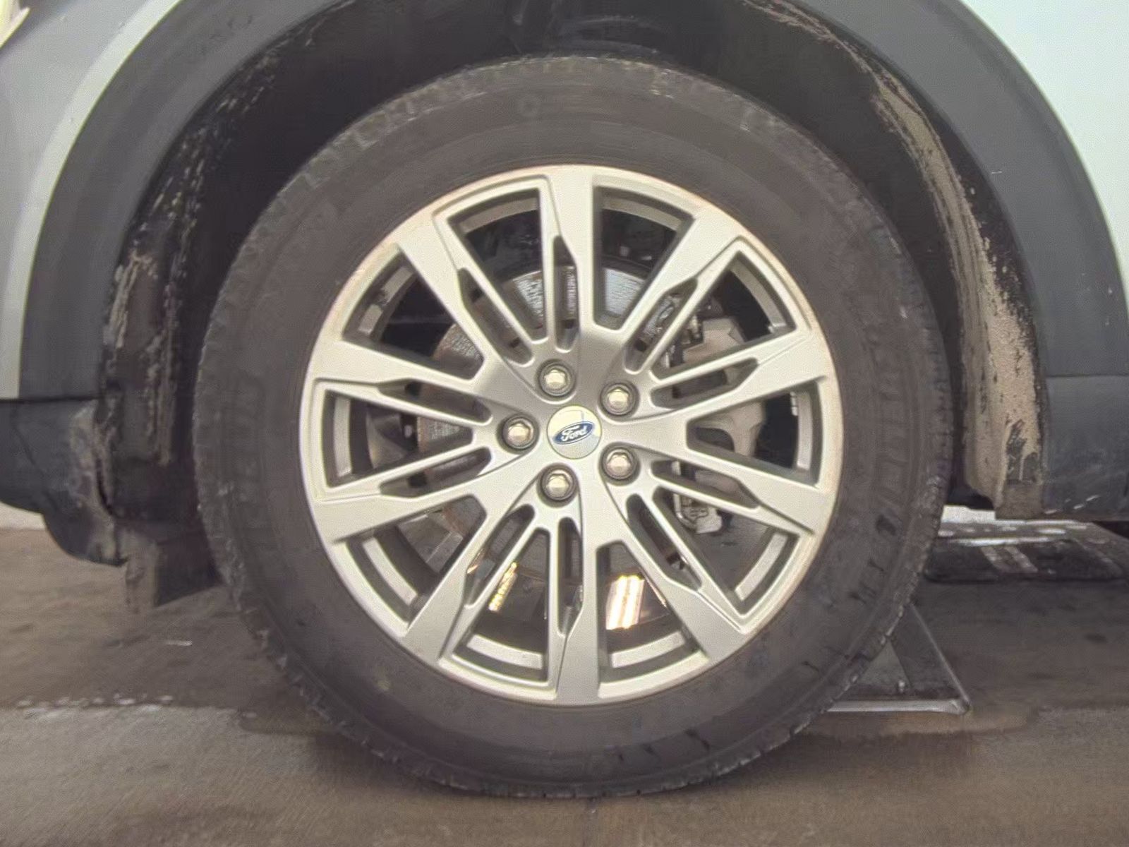 2025 Ford Explorer Active AWD