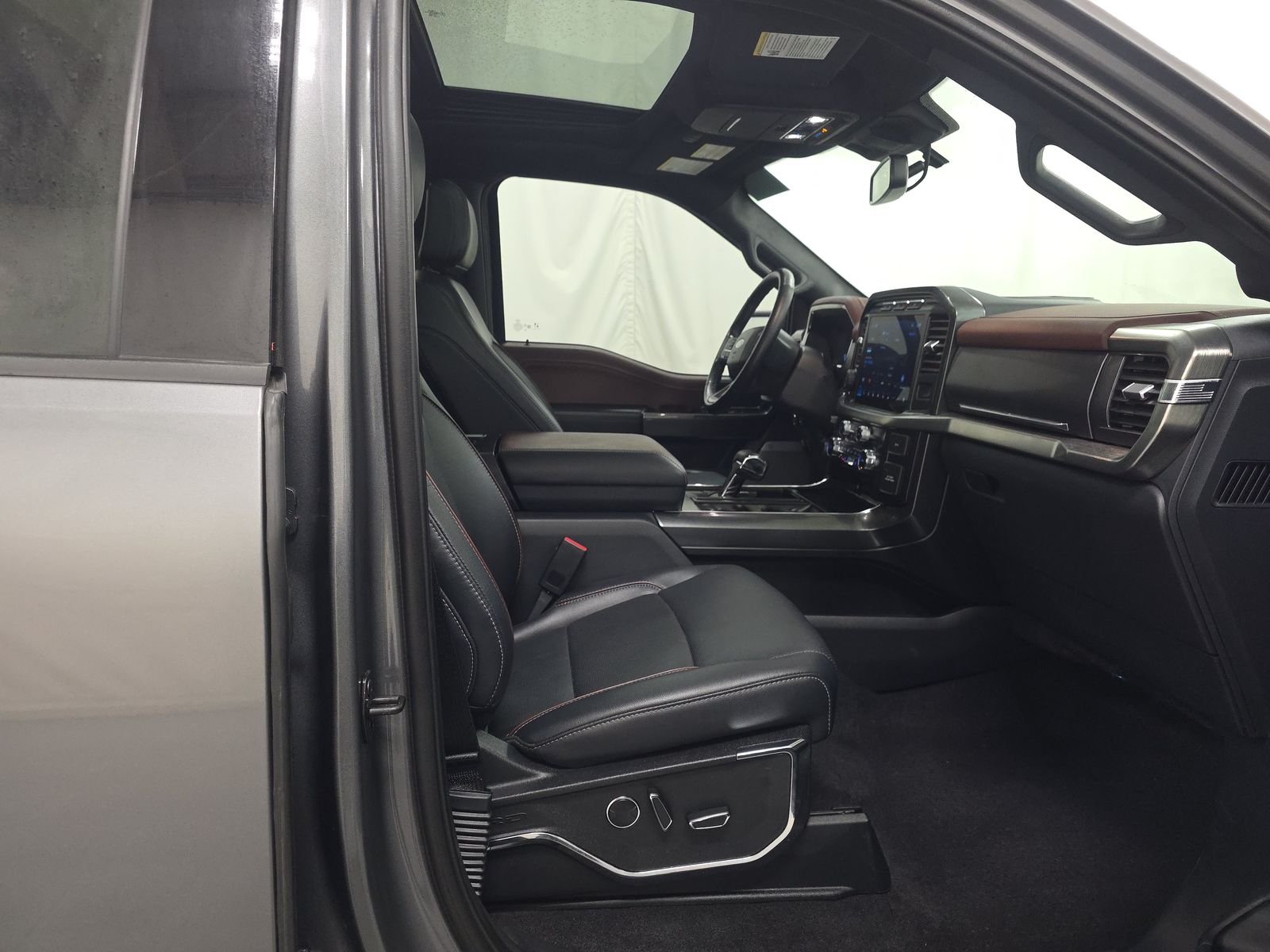 2023 Ford F-150 Hybrid XLT AWD