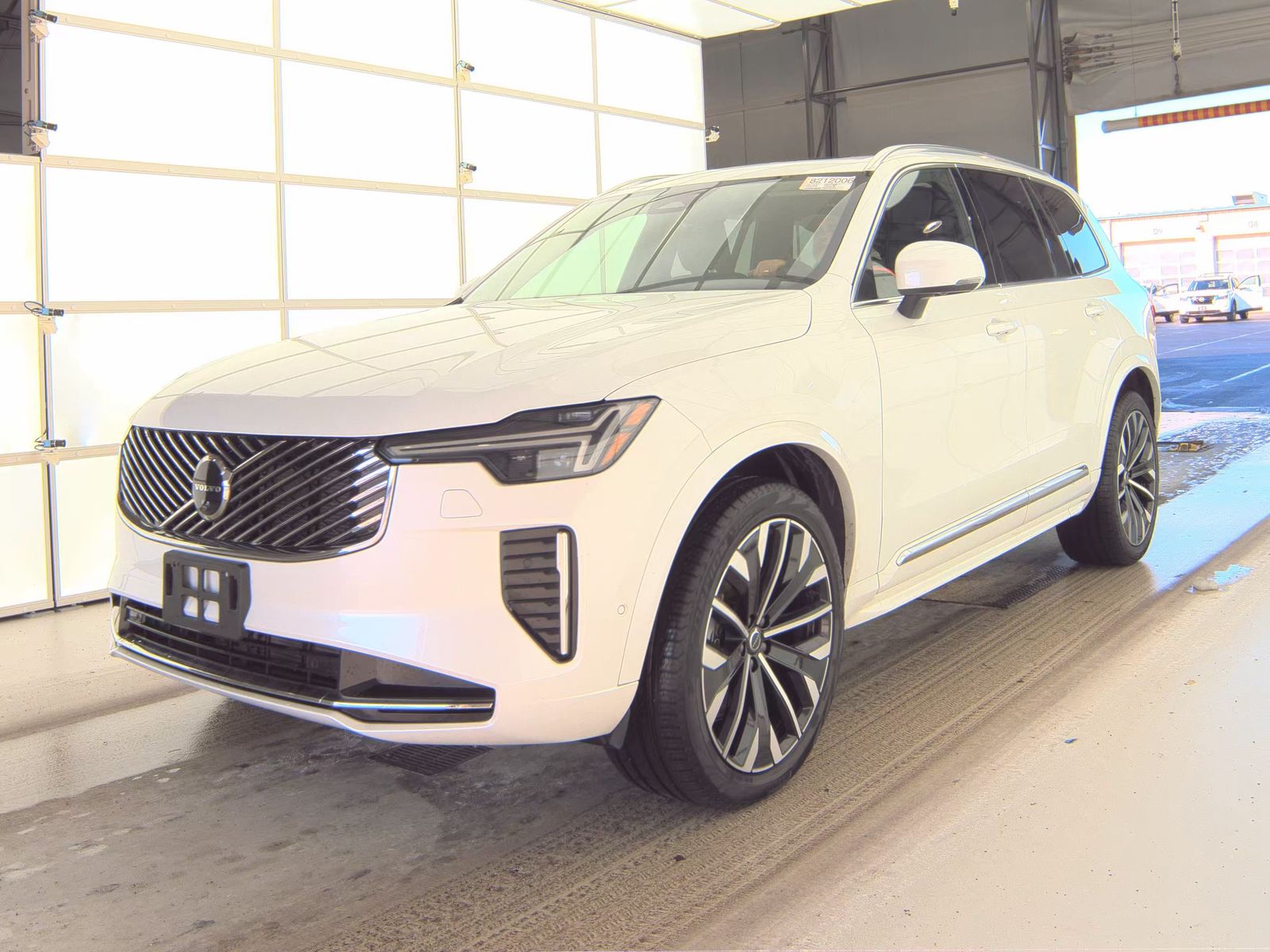 2025 Volvo XC90 B6 Plus AWD