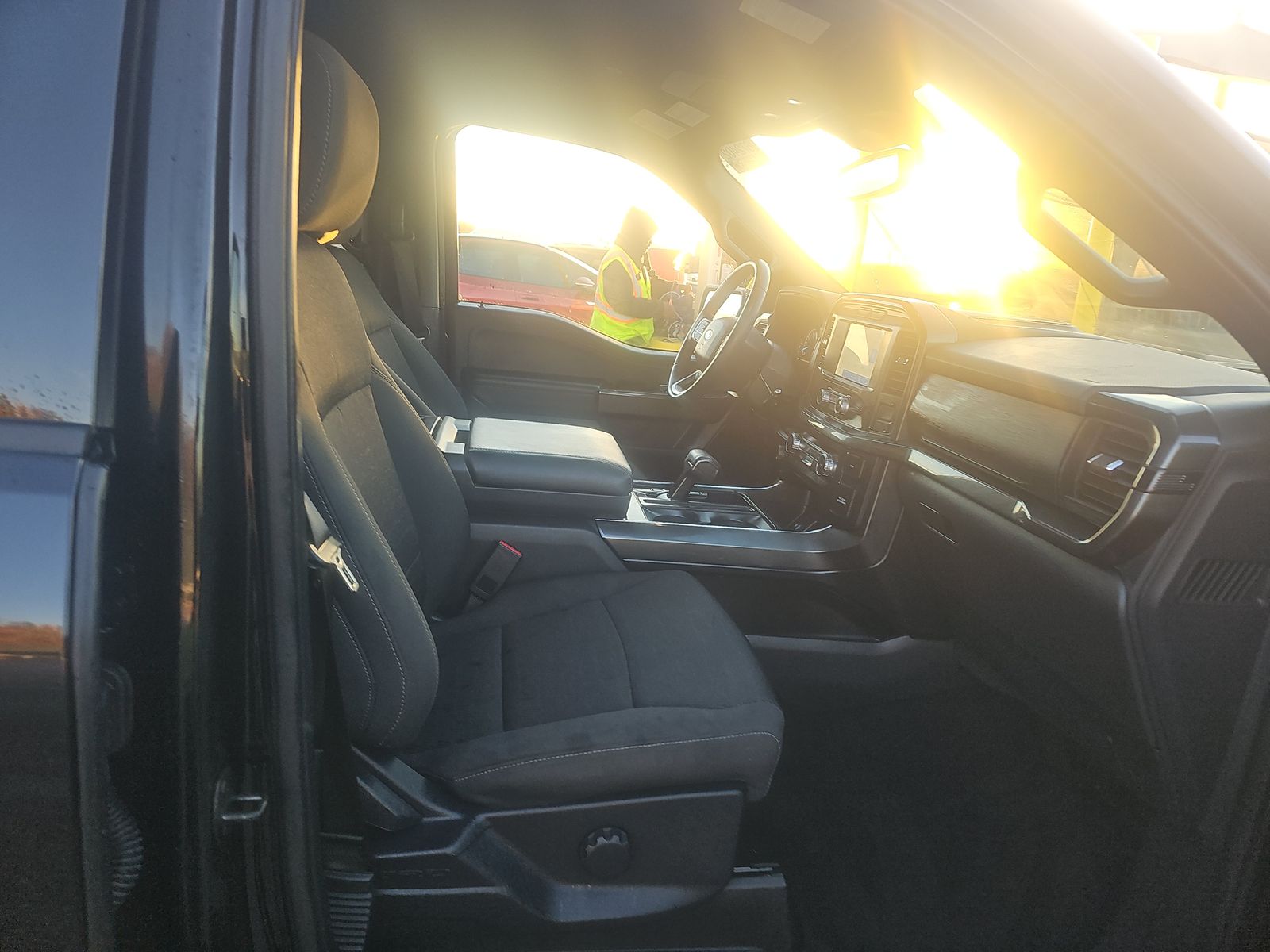 2022 Ford F-150 XLT RWD