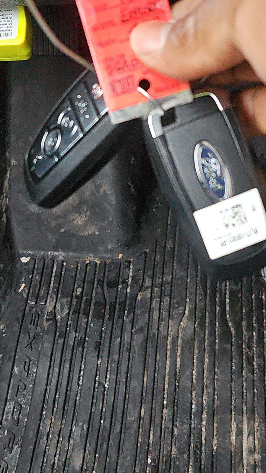 2025 Ford Explorer Platinum AWD